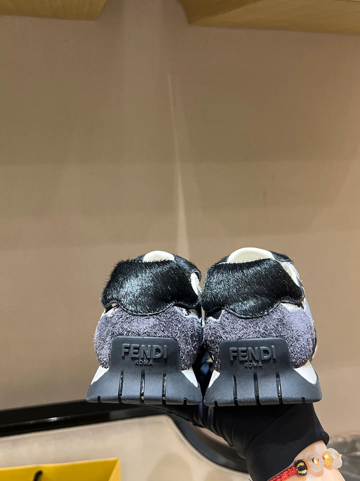 Women's Sneakers FENDI 18020739