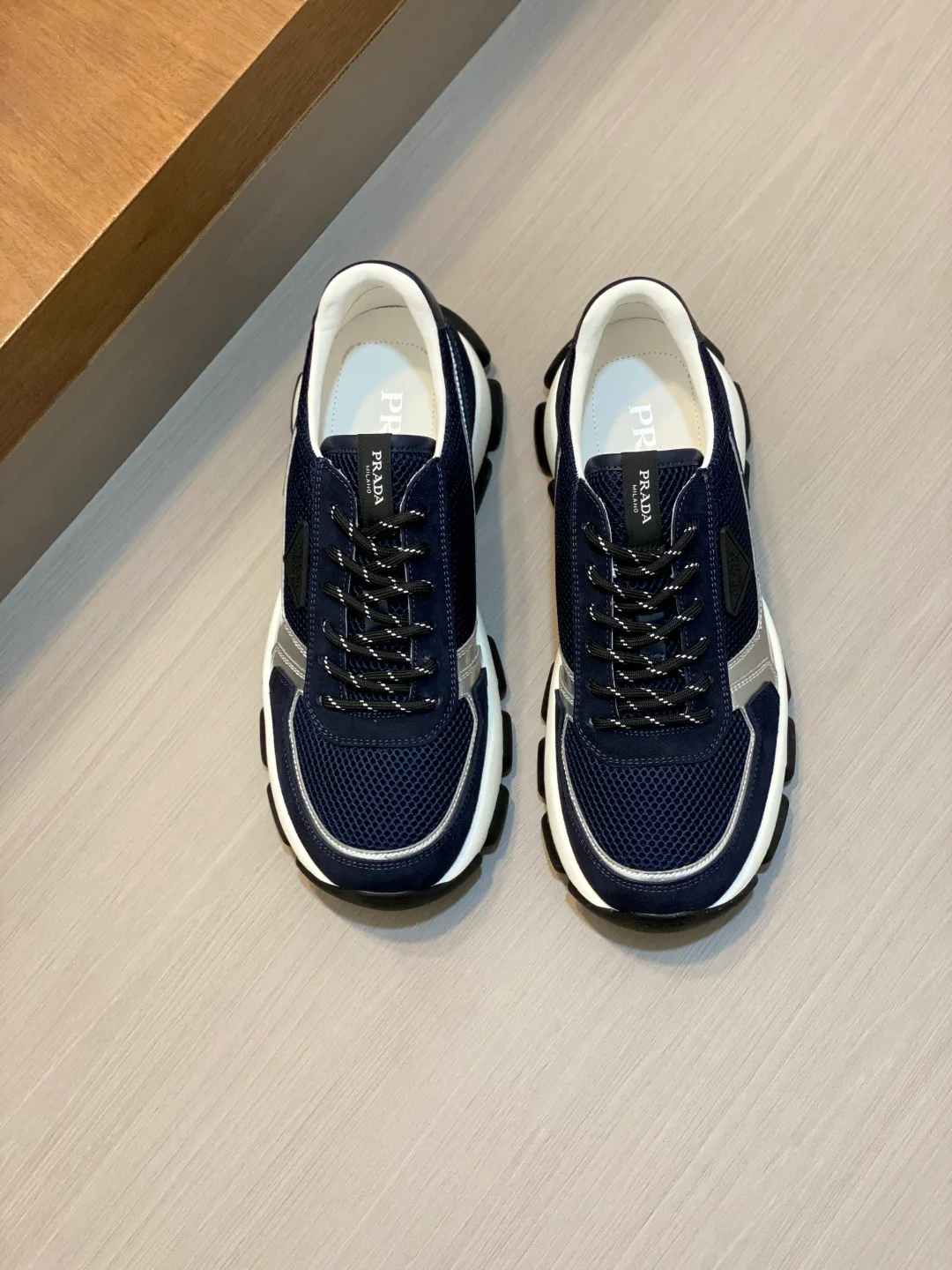 Men's Sneakers PRADA 18055222