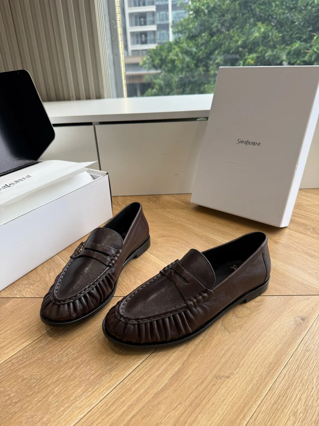 Women's Loafers And Moccasins SAINT LAURENT 17781559