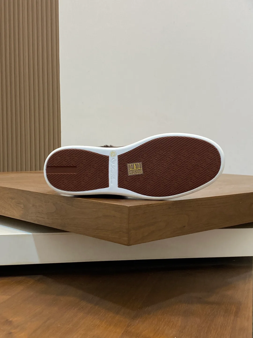 Кроссовки Мужские Loro Piana 18586564