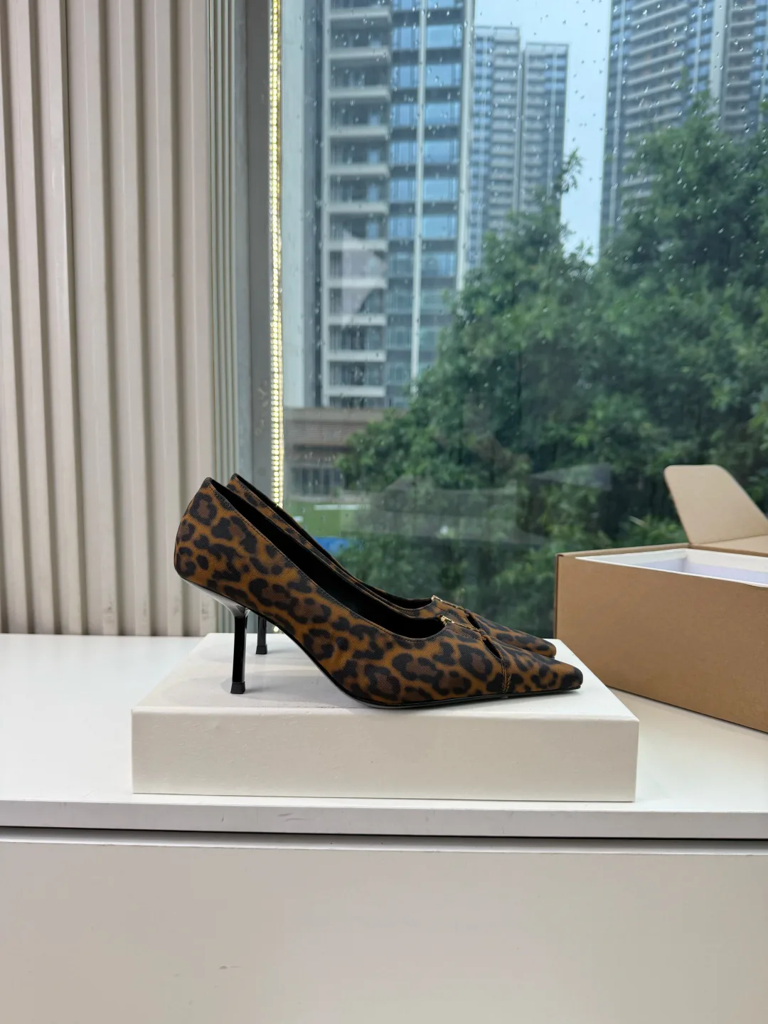 Women's Heels SAINT LAURENT 18154814