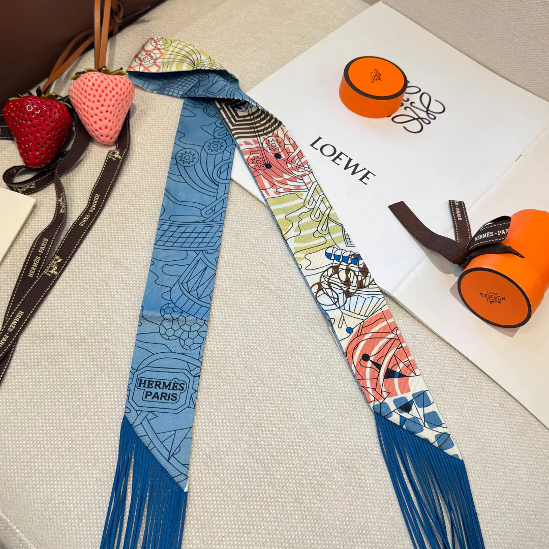 Silk Scarves HERMES 18003414