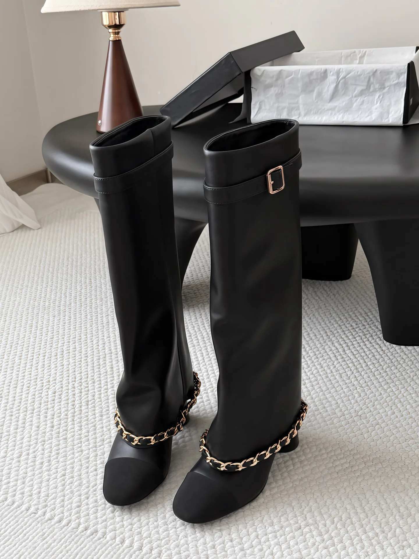 Women's Boots CHANEL 18154330