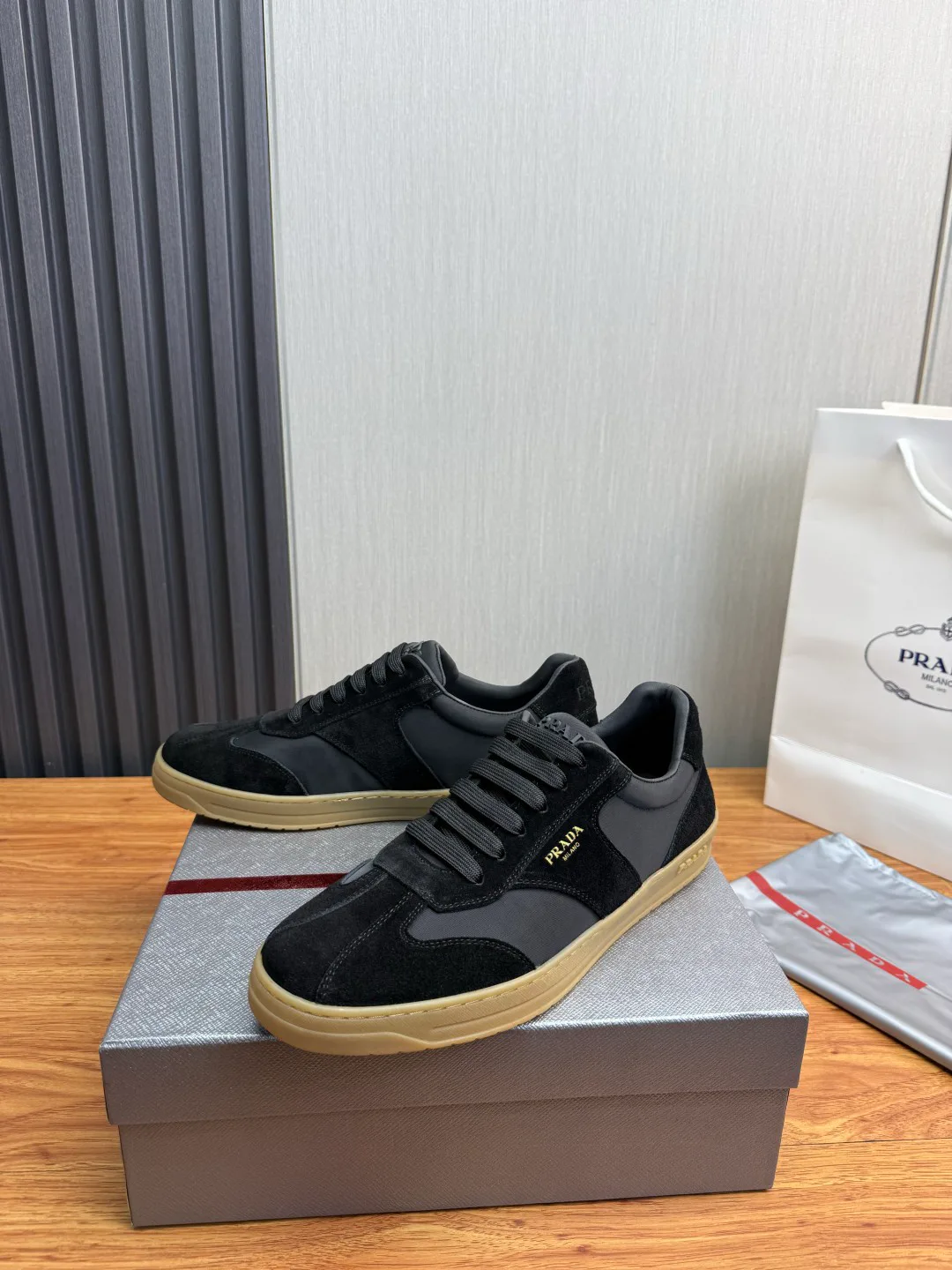 Men's Sneakers PRADA 17890552