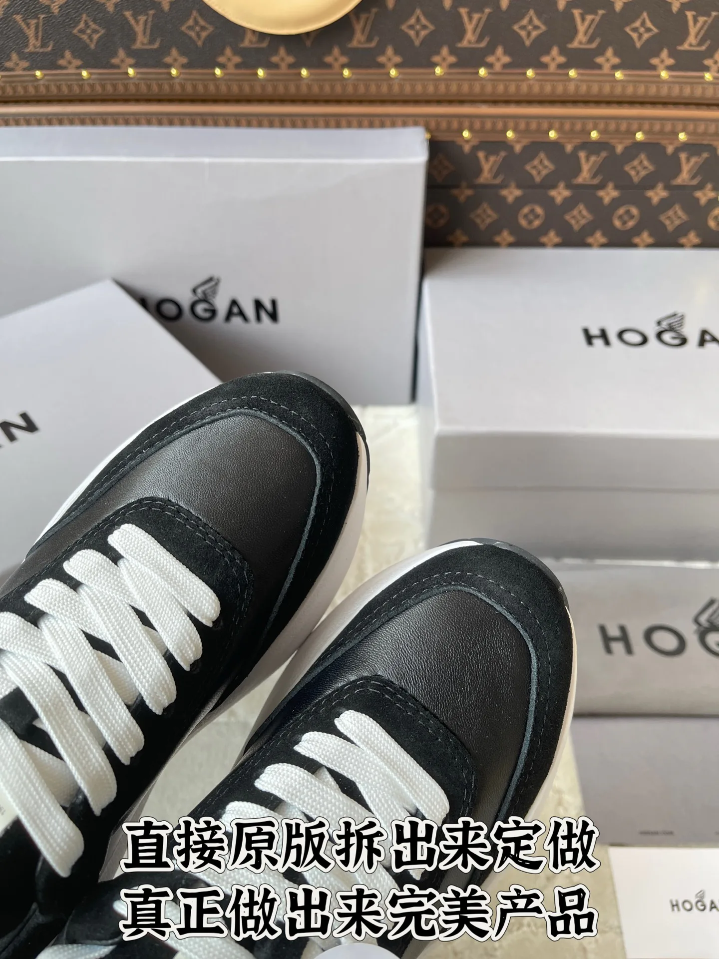 Women's Sneakers HOGAN 18152646