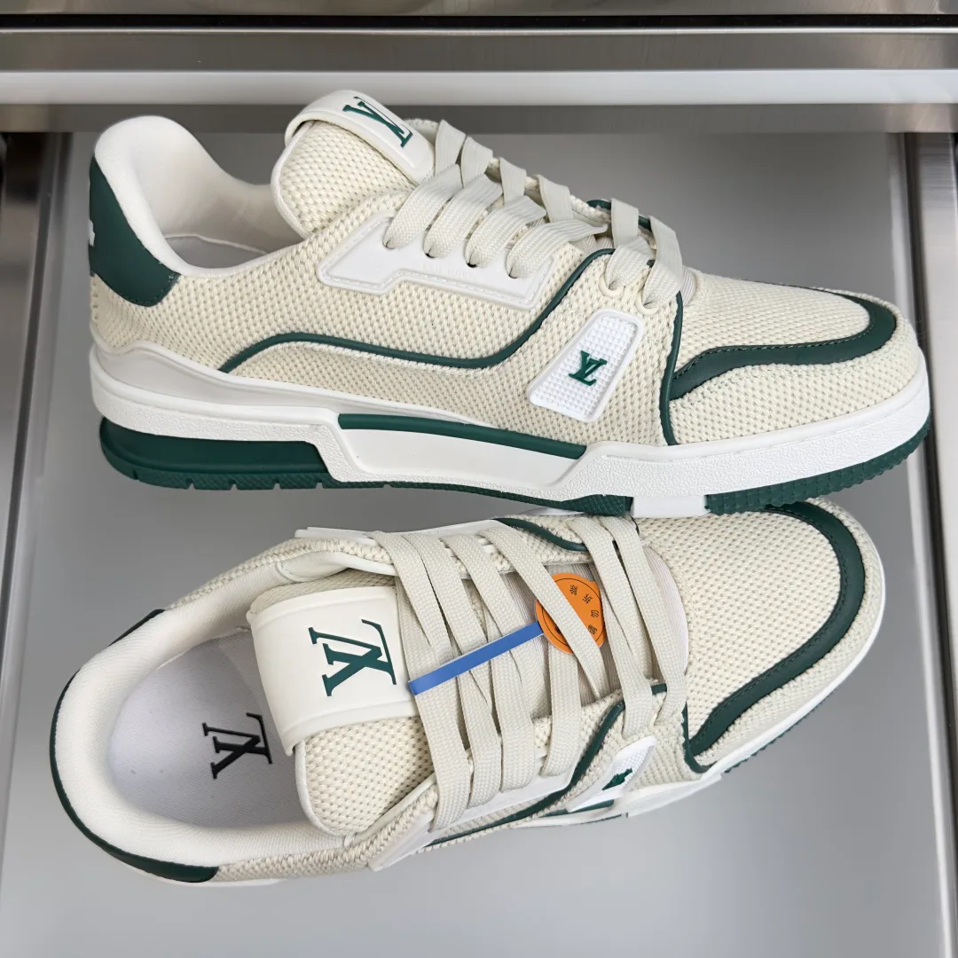 Men's Sneakers LOUIS VUITTON 17483691