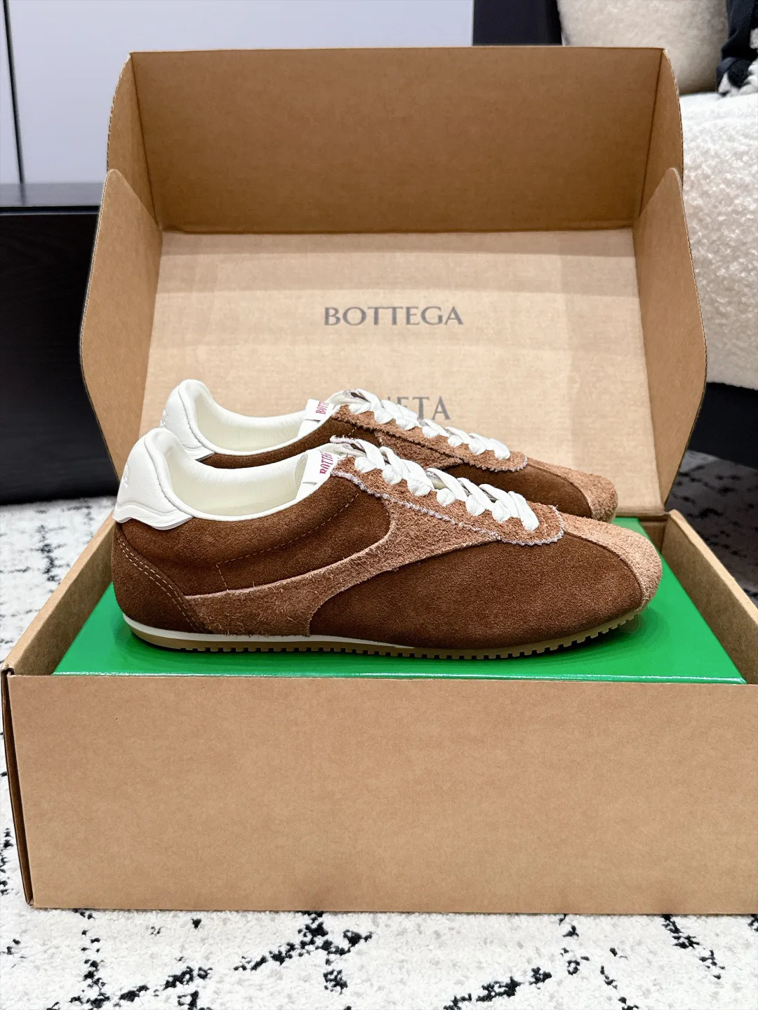 Women's Sneakers BOTTEGA VENETA 18125101