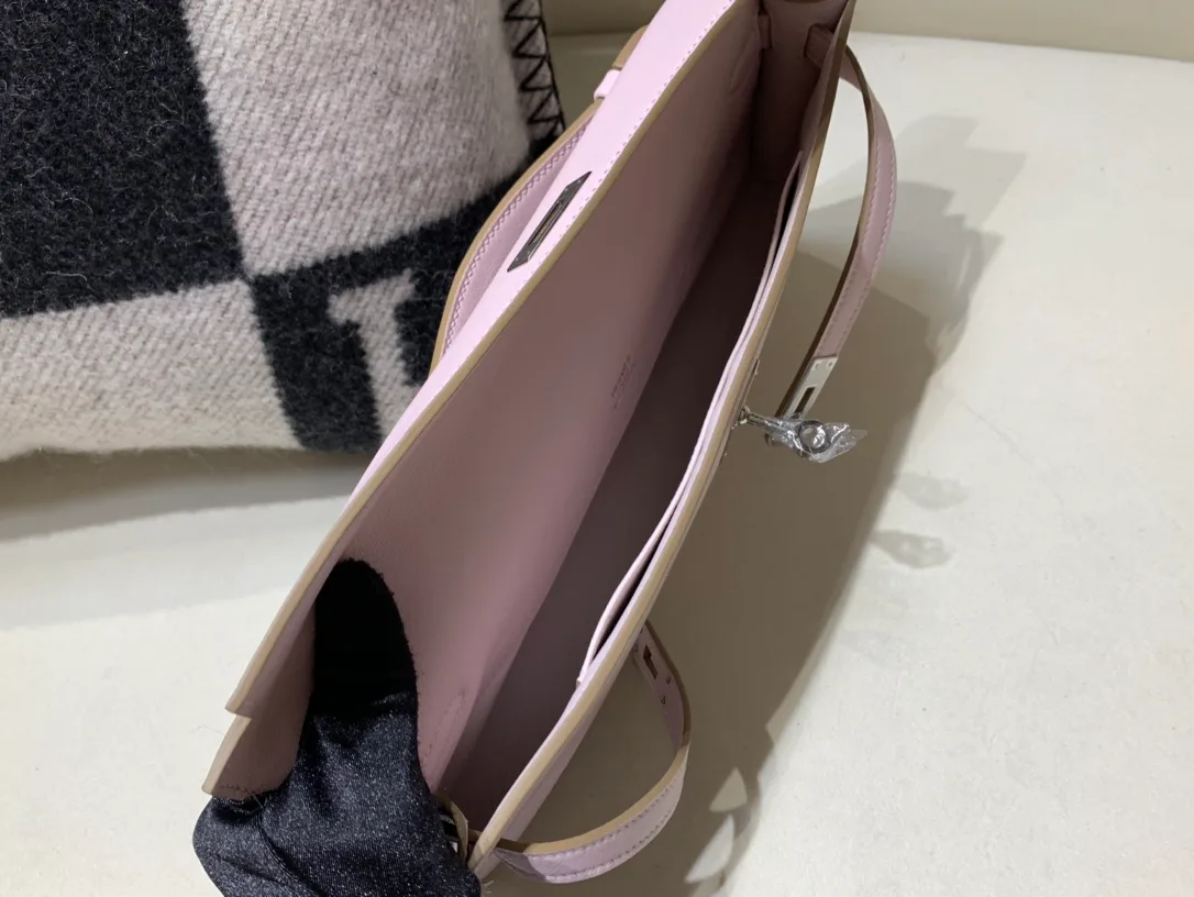 Women's Classic Handbags HERMES 18407658