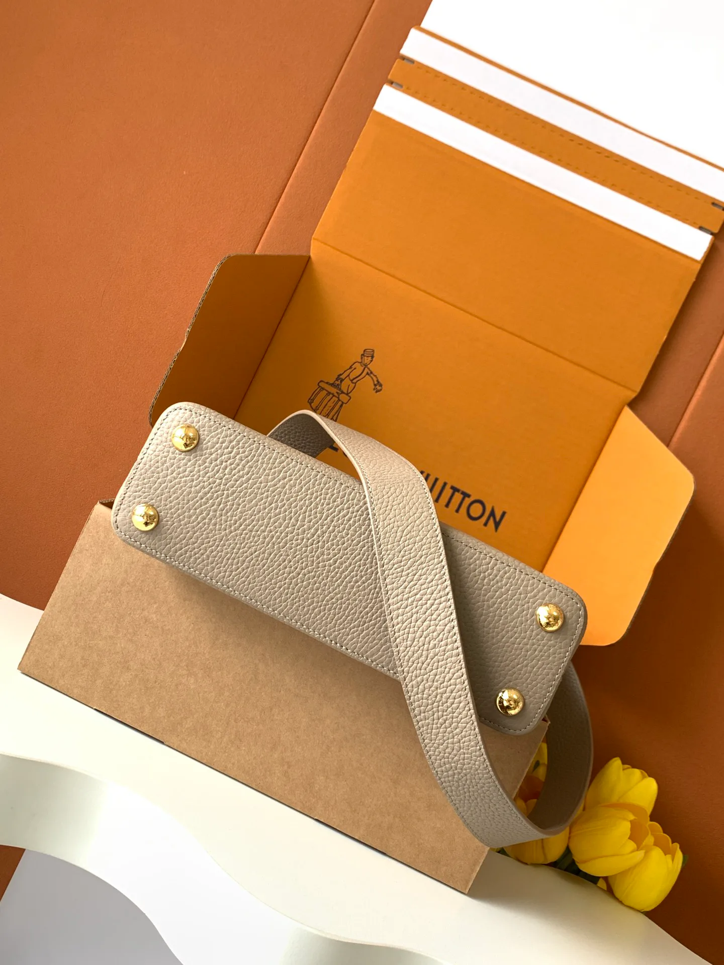 Women's Classic Handbags LOUIS VUITTON 18520991