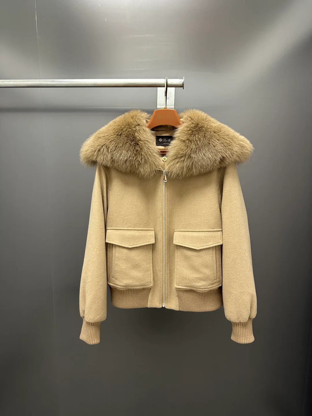 Women's Jackets And Down Jackets LORO PIANA 18226699