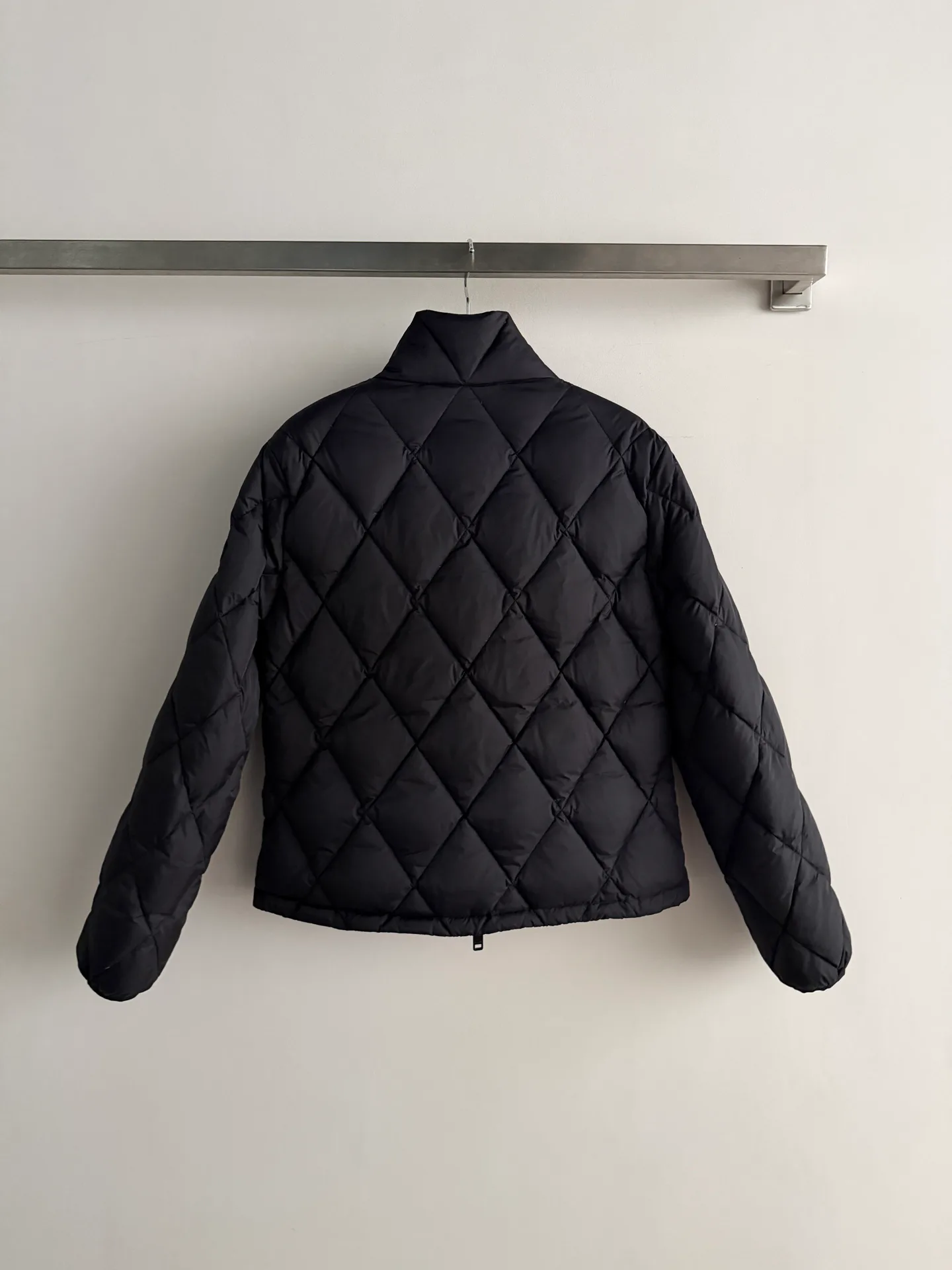 Women's Jackets And Down Jackets BURBERRY 18379640