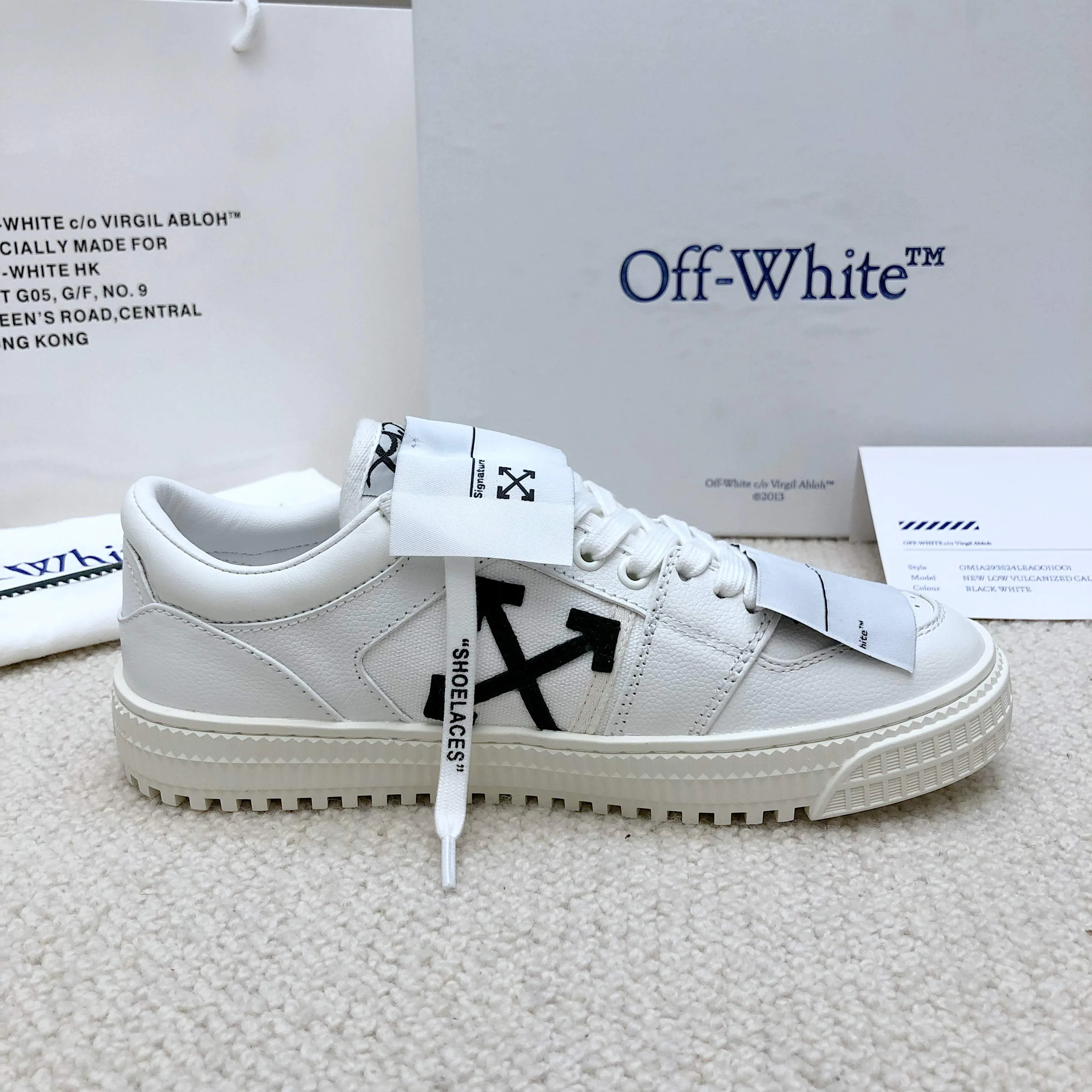 Women's Sneakers OFF-WHITE 18158684