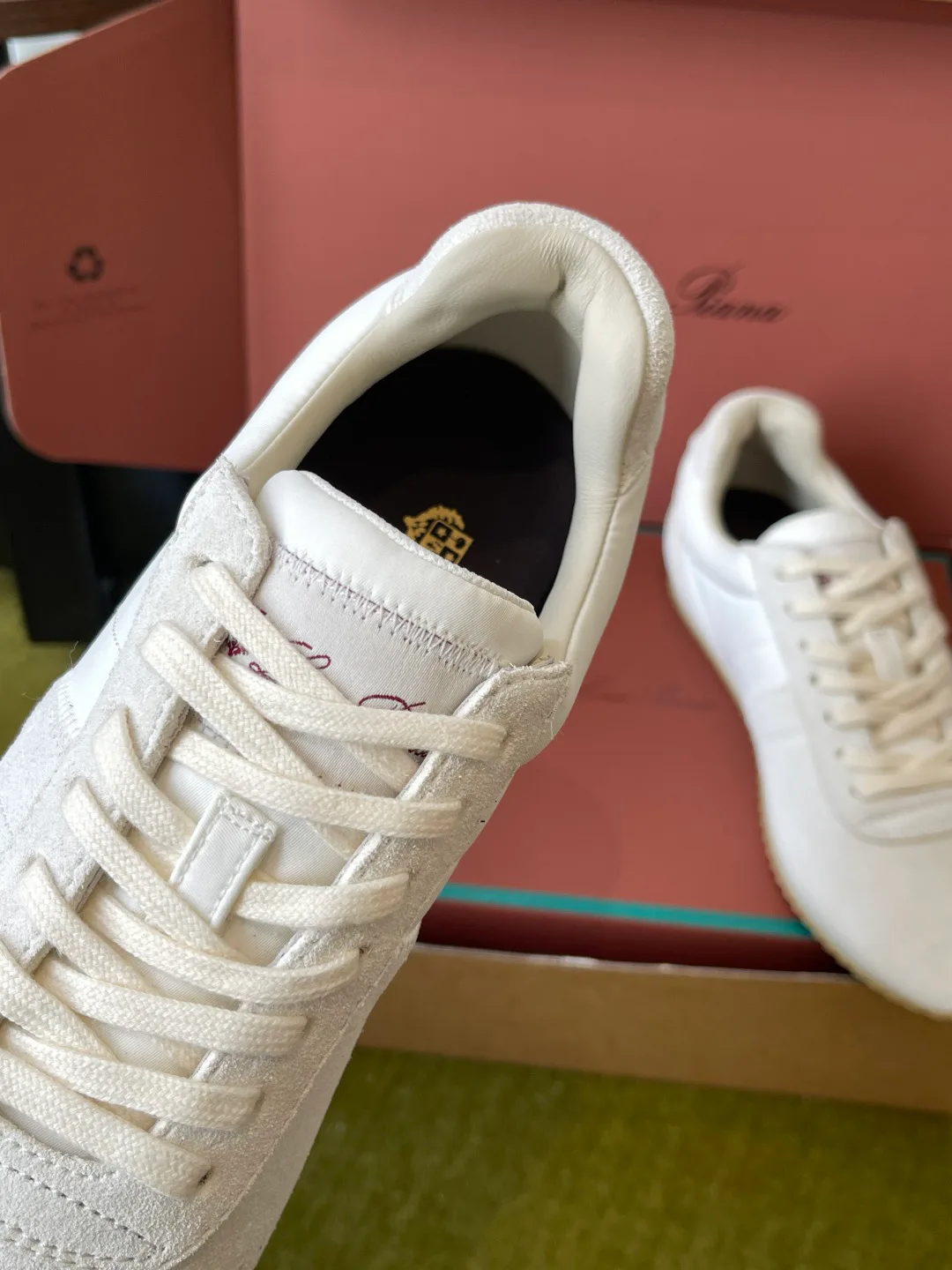Women's Sneakers LORO PIANA 17424584