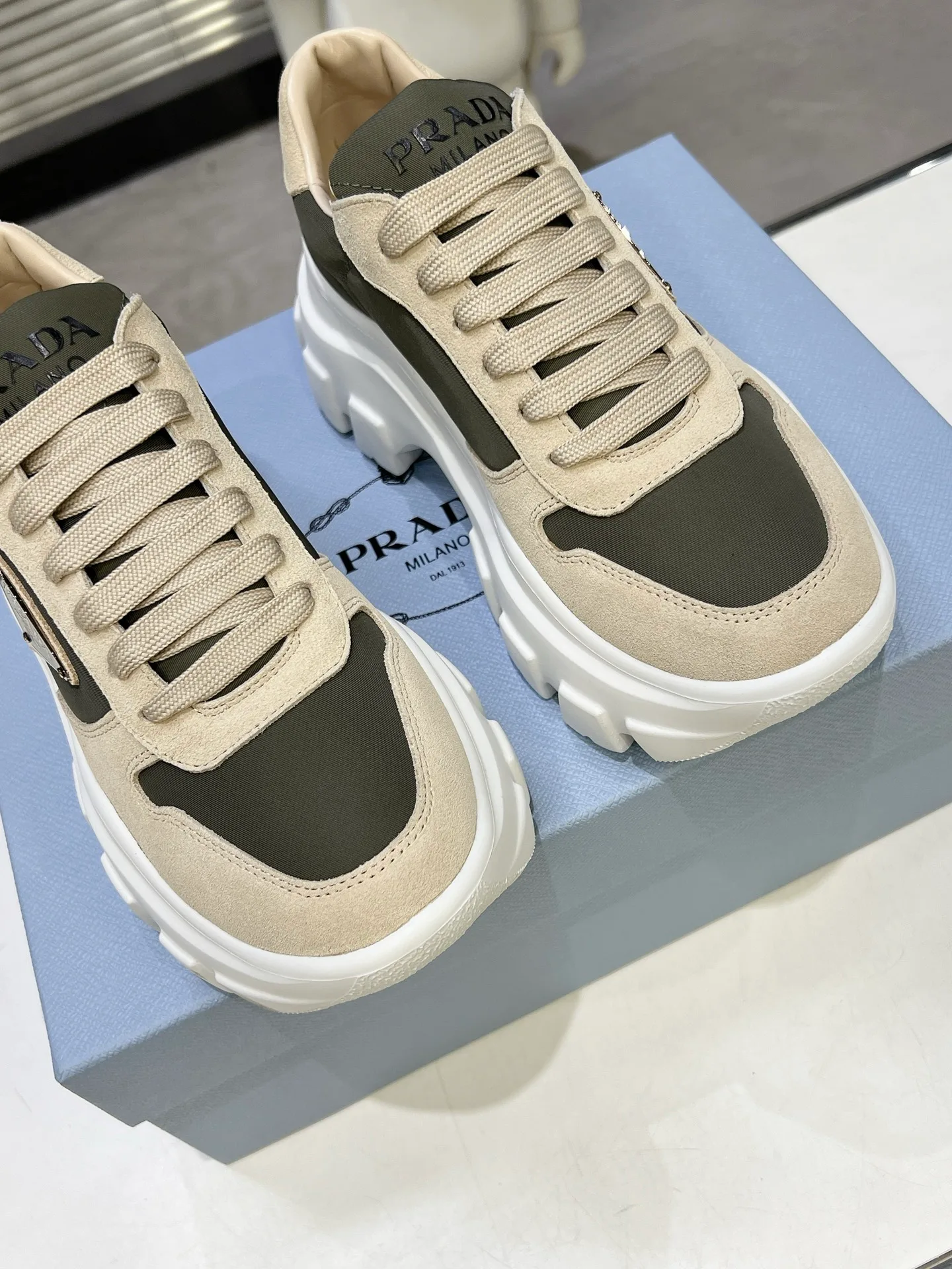 Women's Sneakers PRADA 17371785