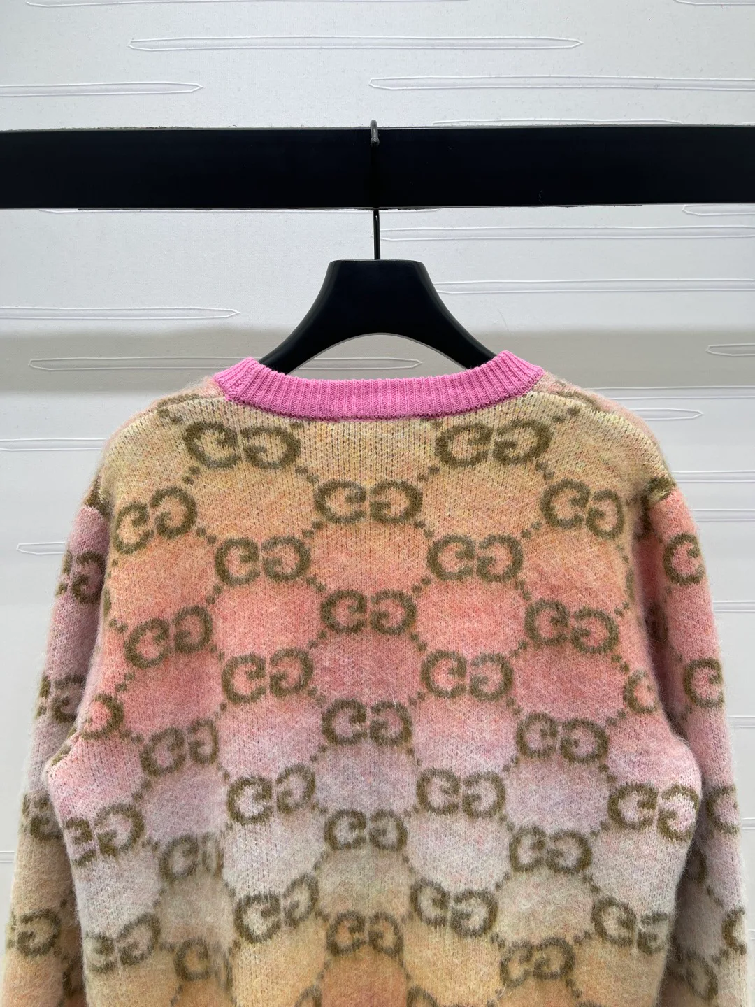 Women's Jumpers And Sweaters GUCCI 18437200