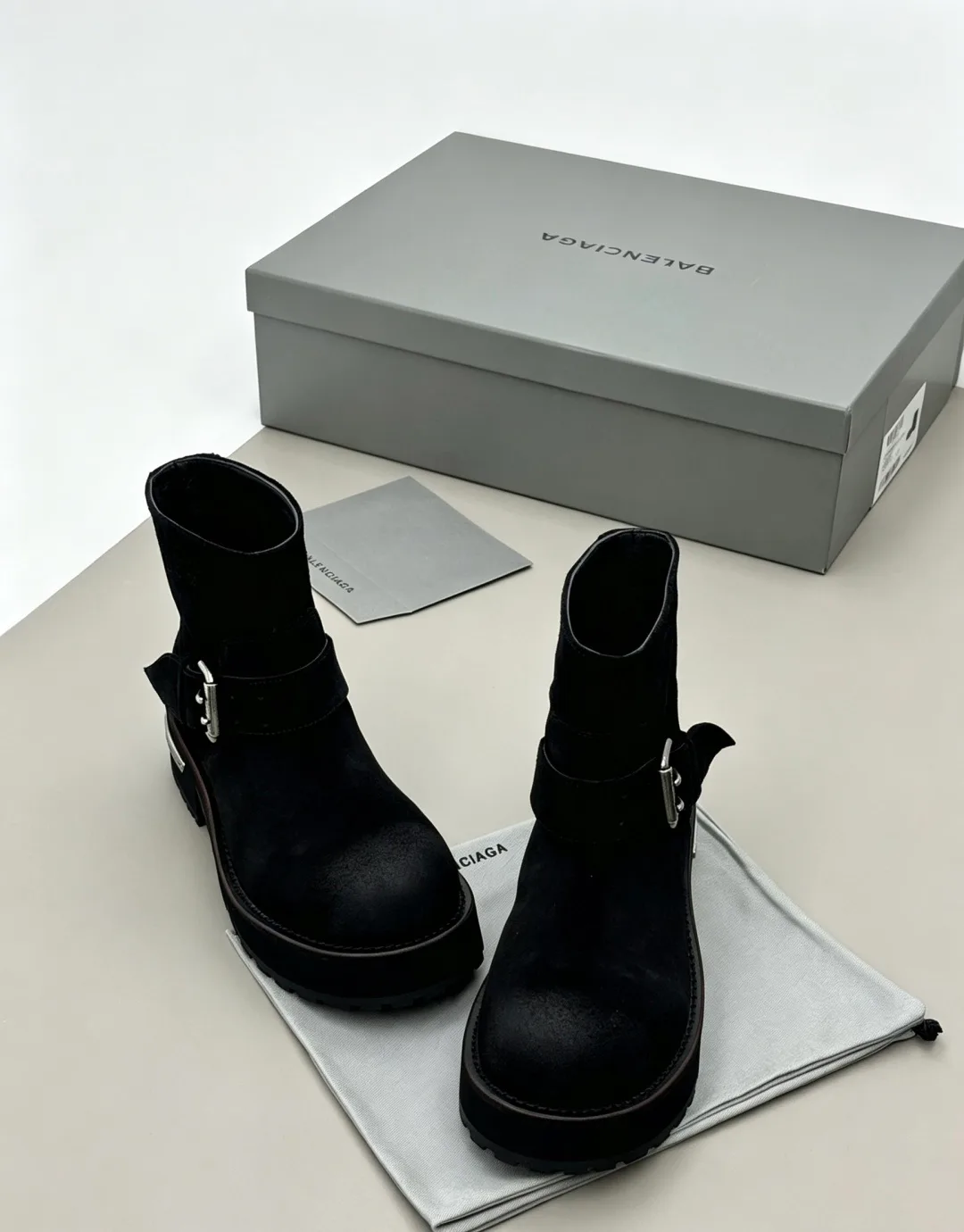 Women's Ankle Boots BALENCIAGA 18006157