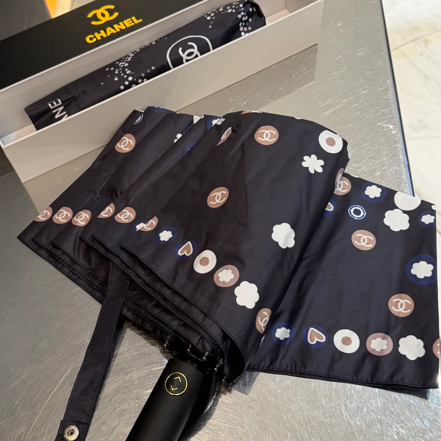 Umbrellas CHANEL 17350234