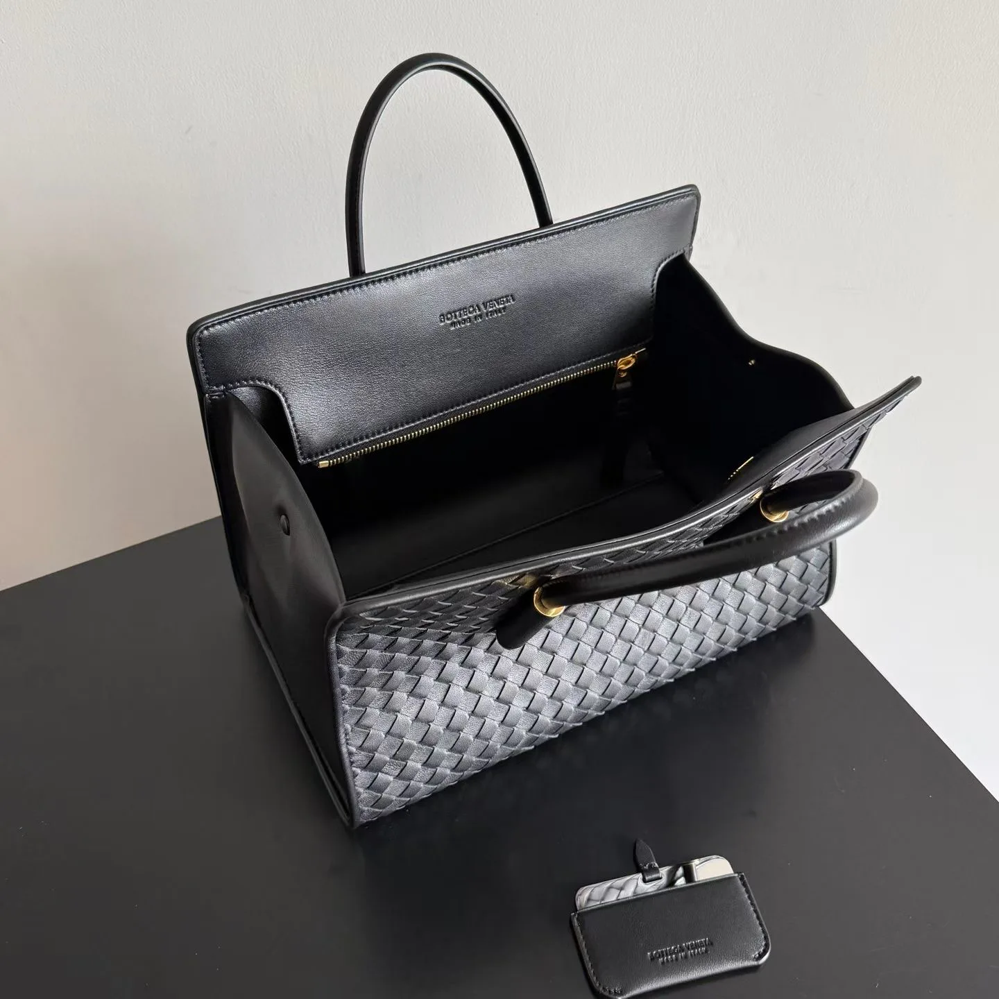 Women's Classic Handbags BOTTEGA VENETA 17973994