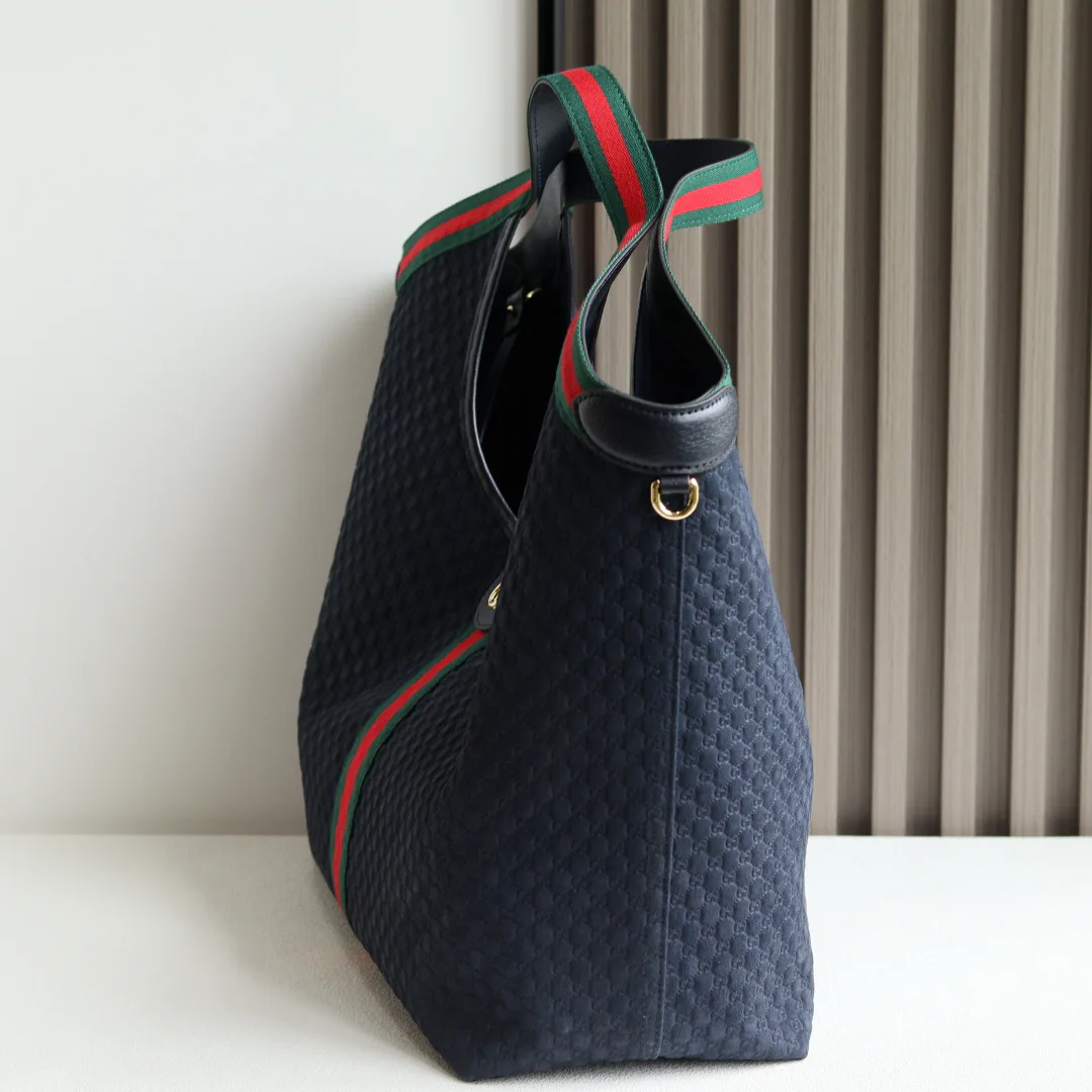 Women's Classic Handbags GUCCI 18262409