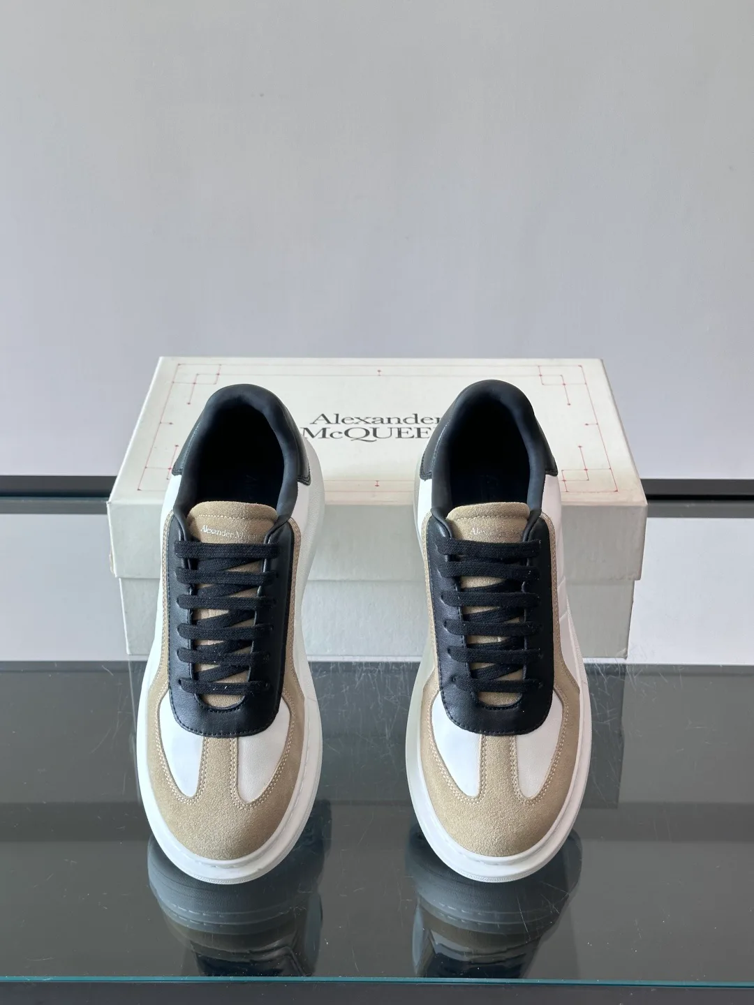 Women's Sneakers ALEXANDER MCQUEEN 17200127