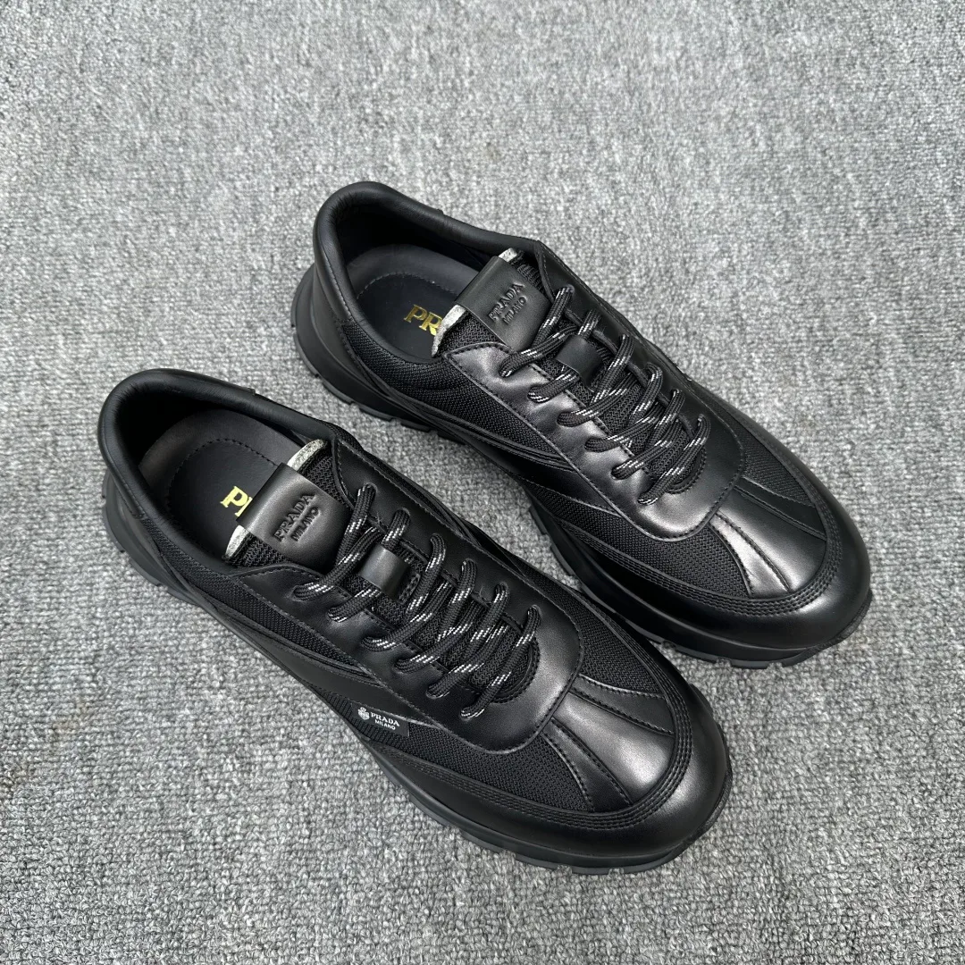 Men's Sneakers PRADA 18076306