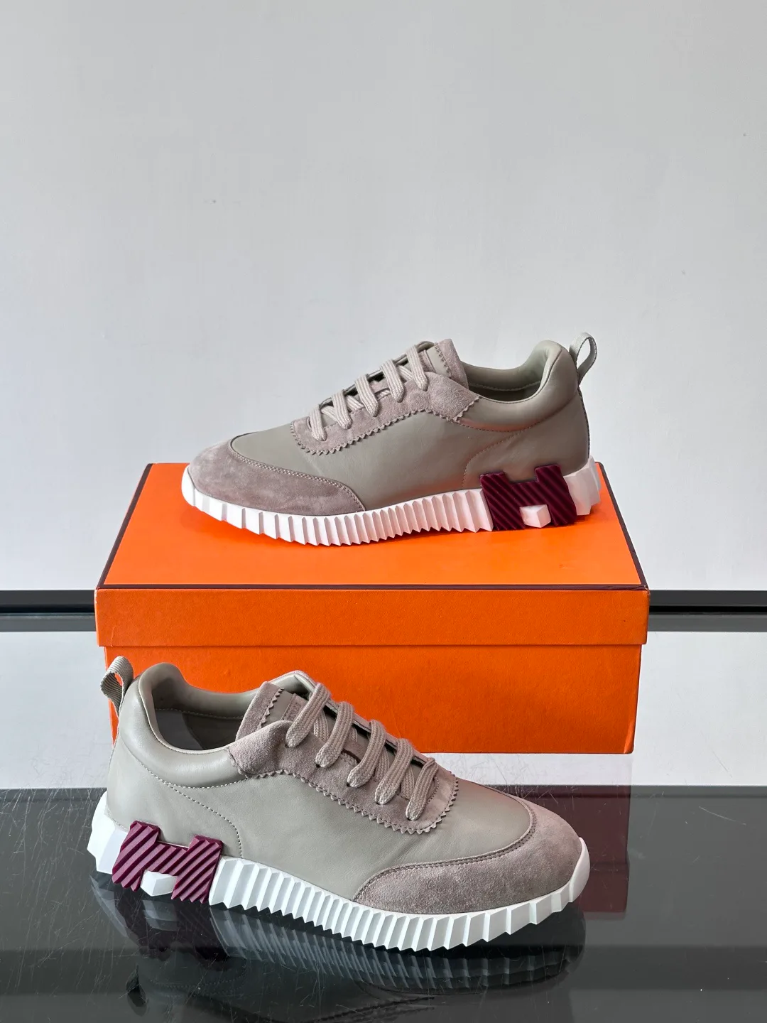 Women's Sneakers HERMES 18102591