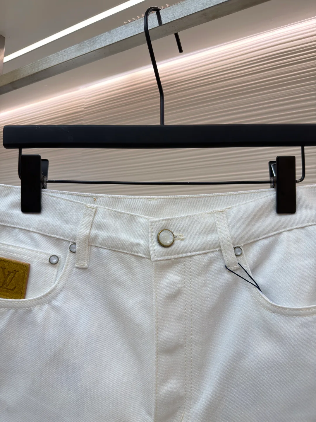Men's Shorts LOUIS VUITTON 18154063