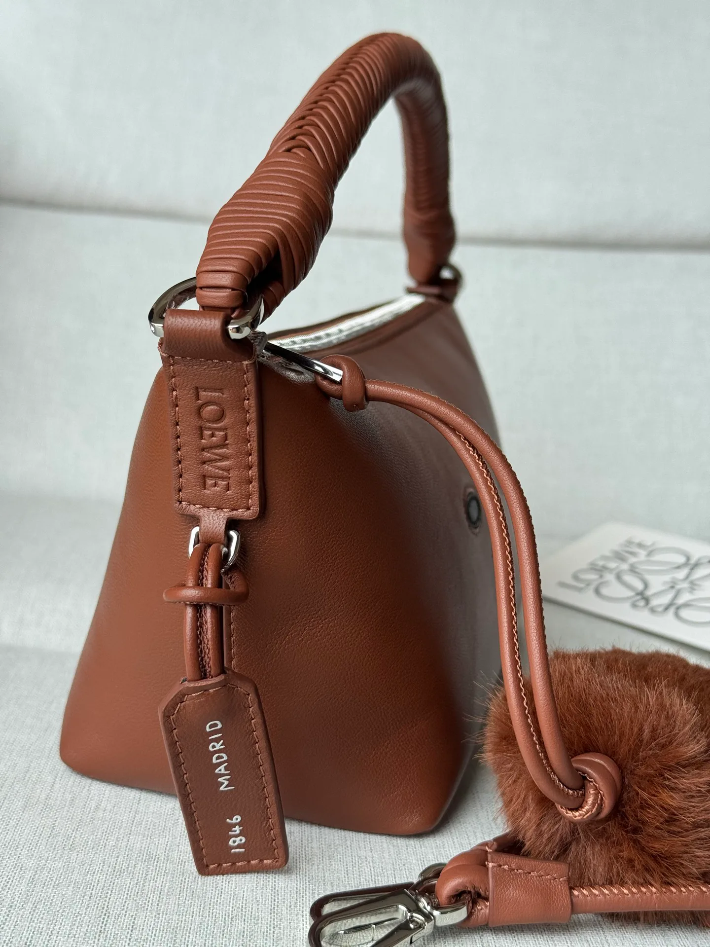 Women's Classic Handbags LOEWE 17887372
