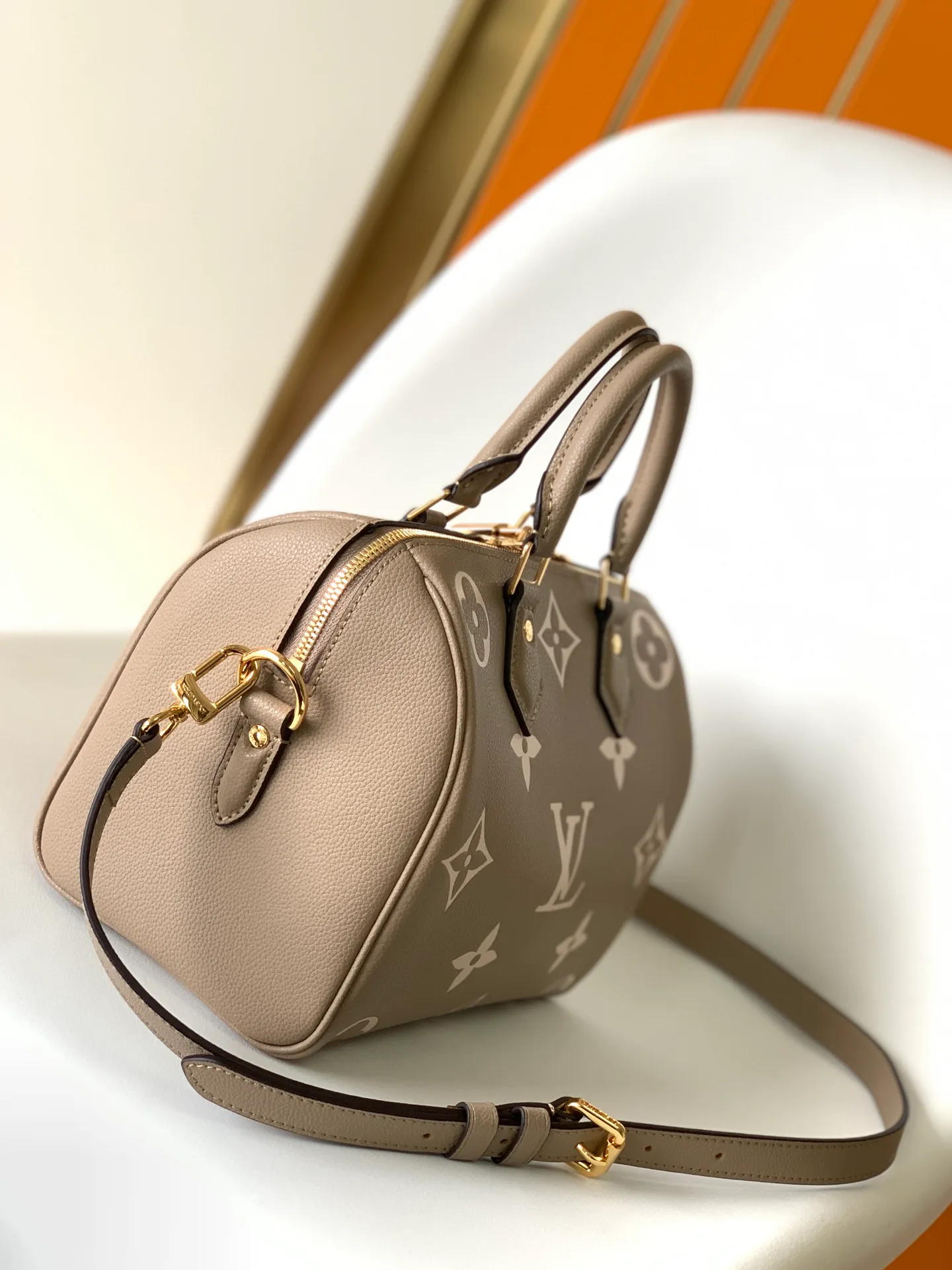 Women's Classic Handbags LOUIS VUITTON 17813558