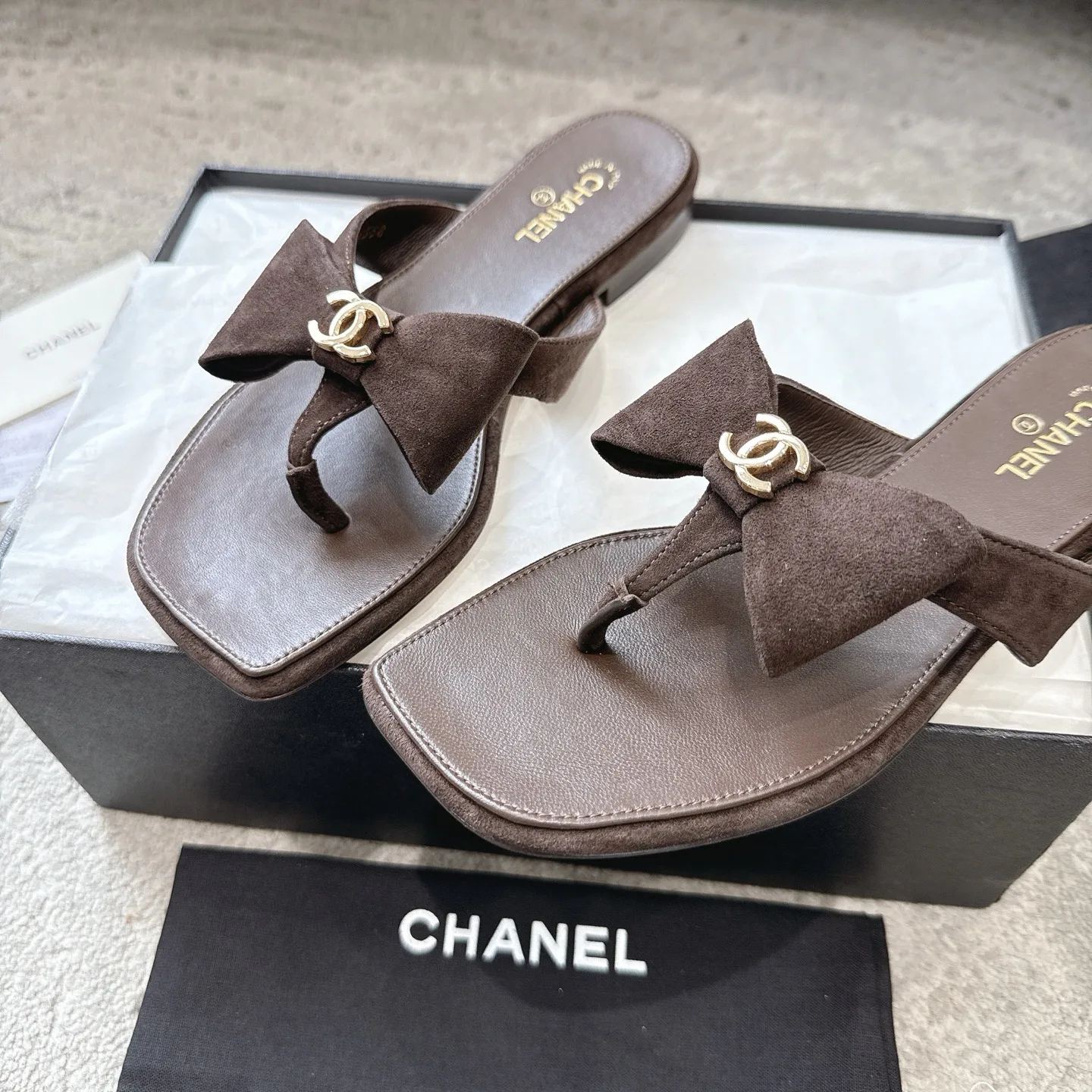 Women's Flip-Flops CHANEL 17572299