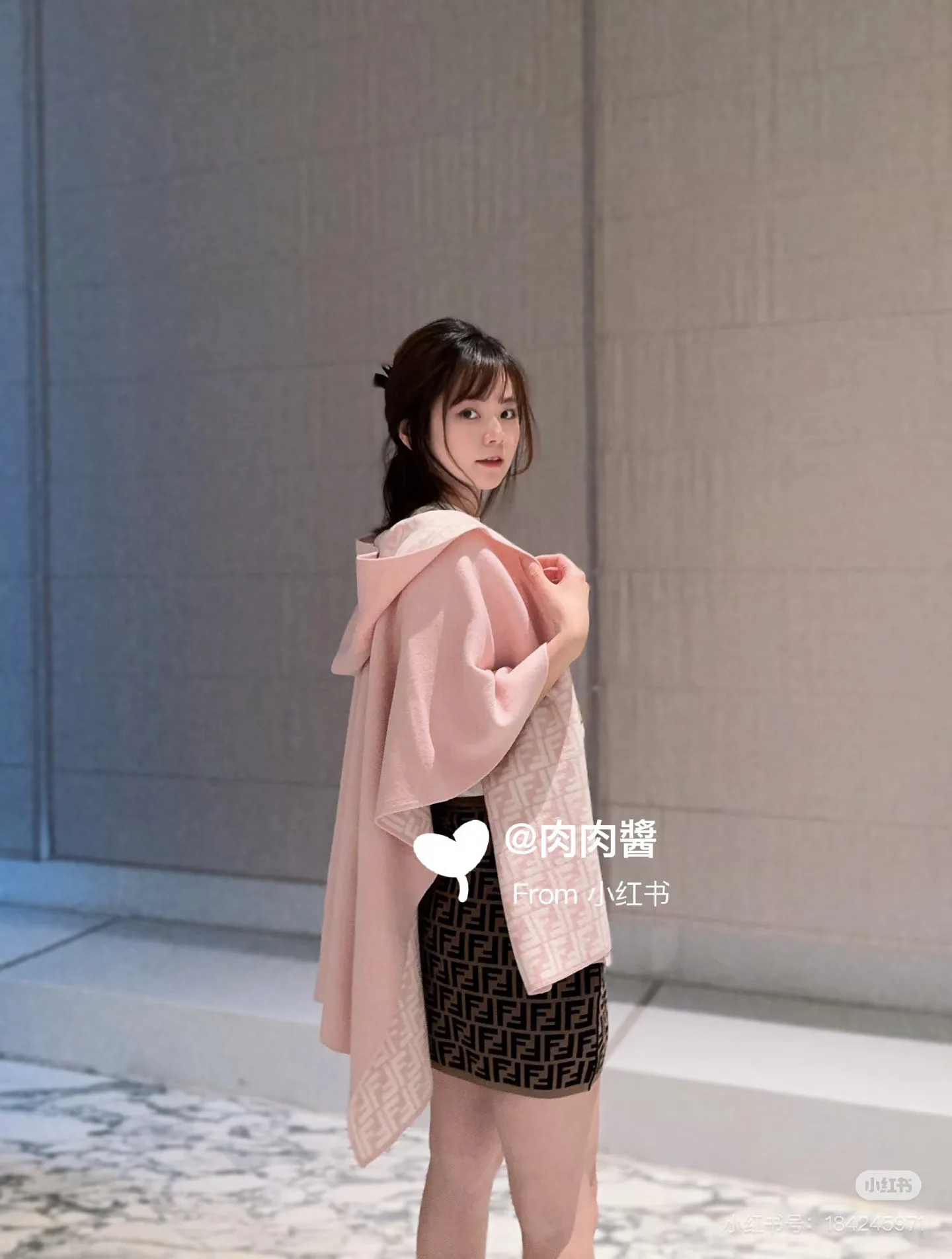 Women's Jumpers And Sweaters FENDI 18003153
