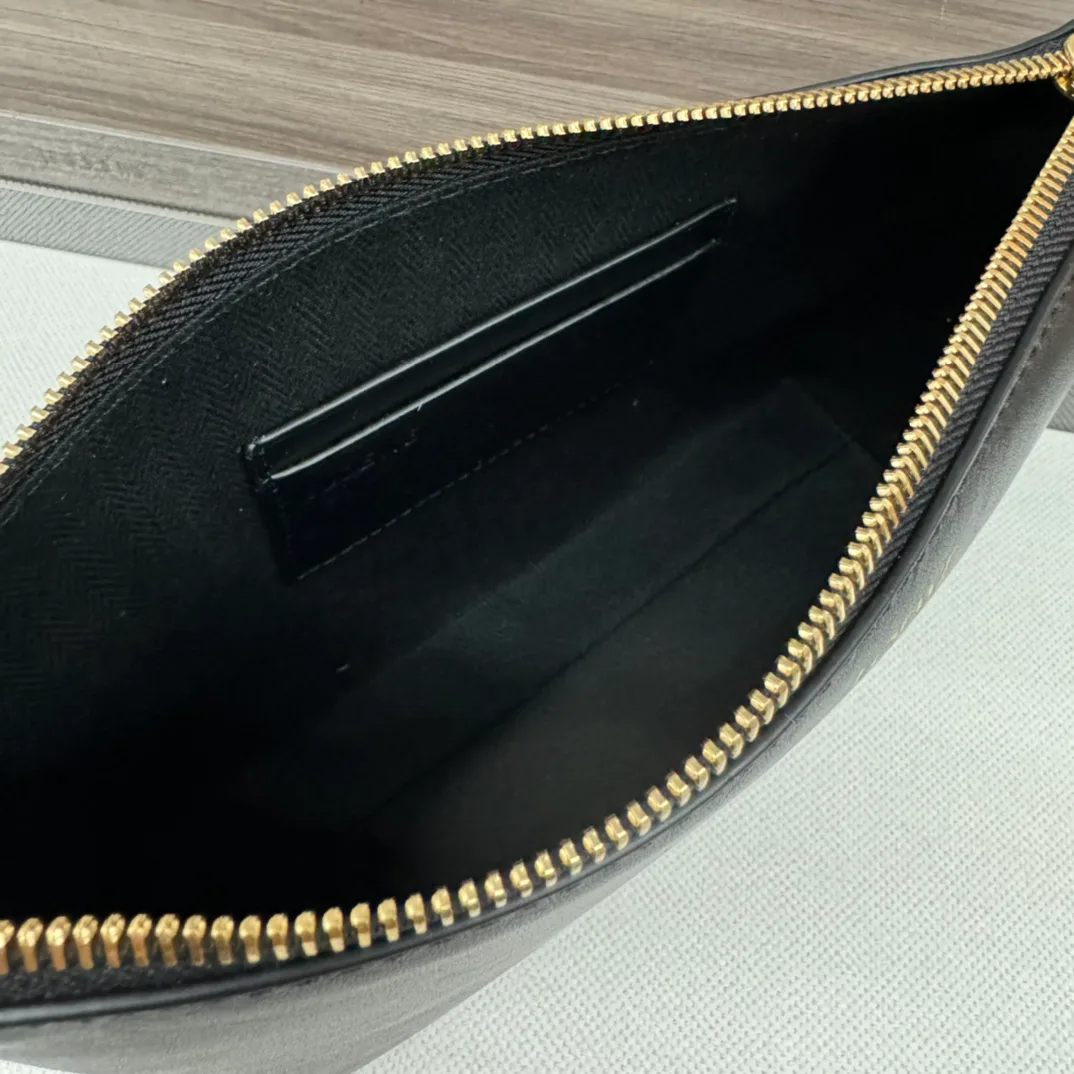 Women's Clutches LOEWE 18116459