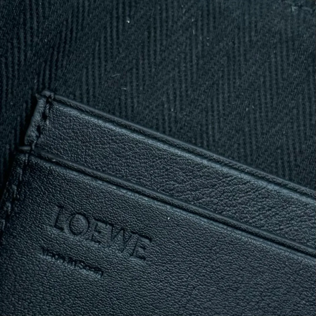 Women's Clutches LOEWE 18116464