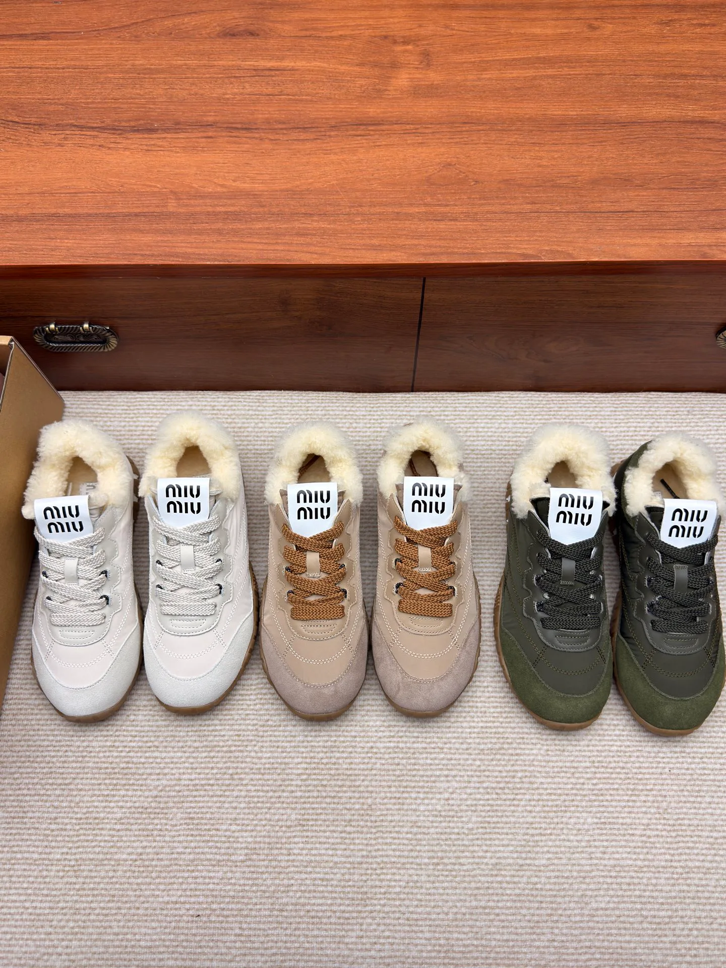 Women's Sneakers MIU MIU 18223948