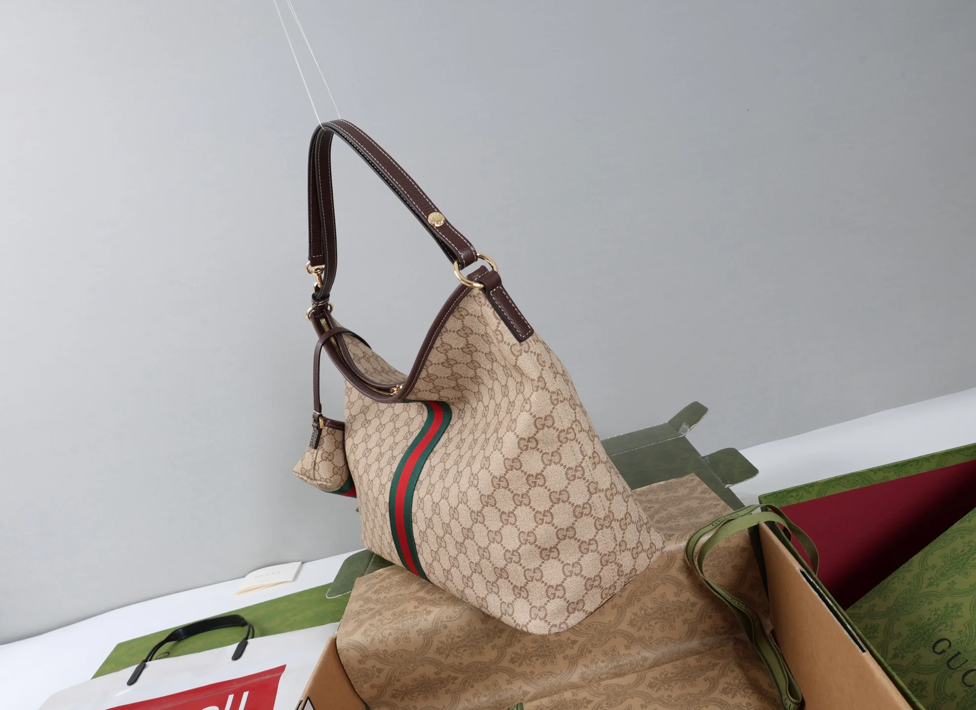 Women's Classic Handbags GUCCI 18250600