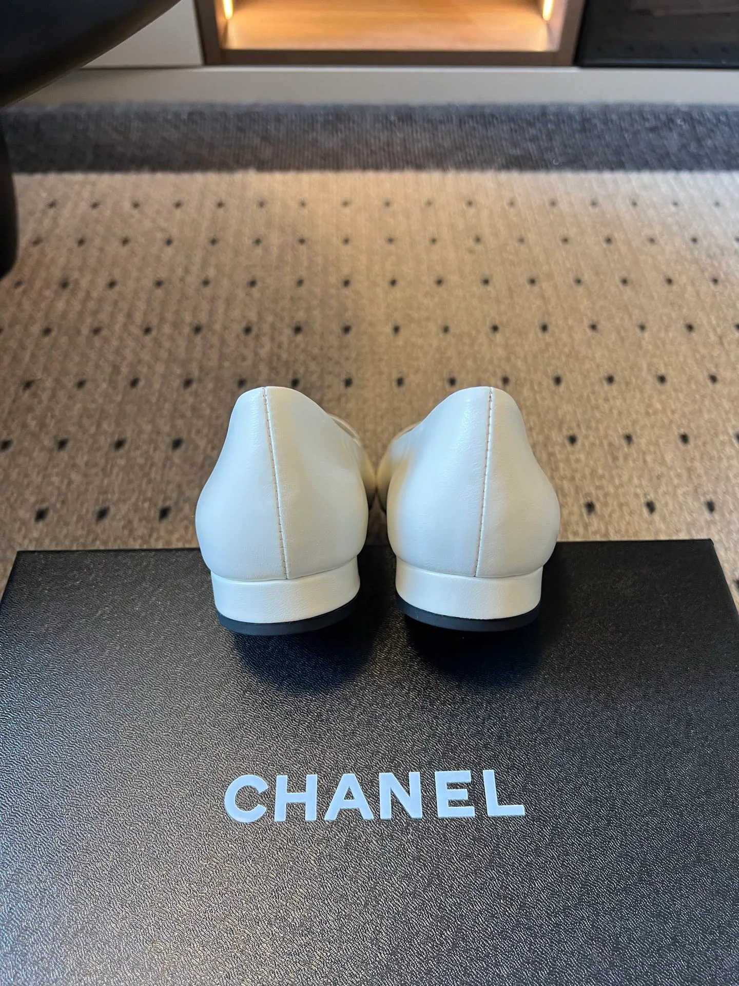 Women's Ballet Flats CHANEL 17801646