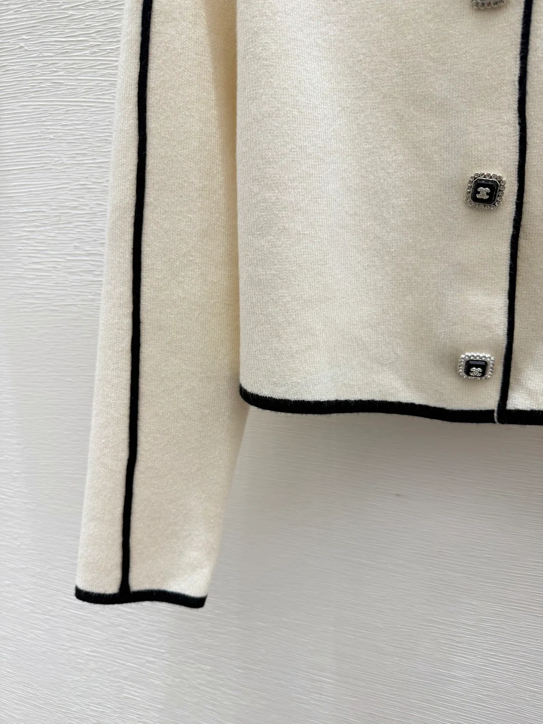 Women's Jumpers And Sweaters CHANEL 18185288
