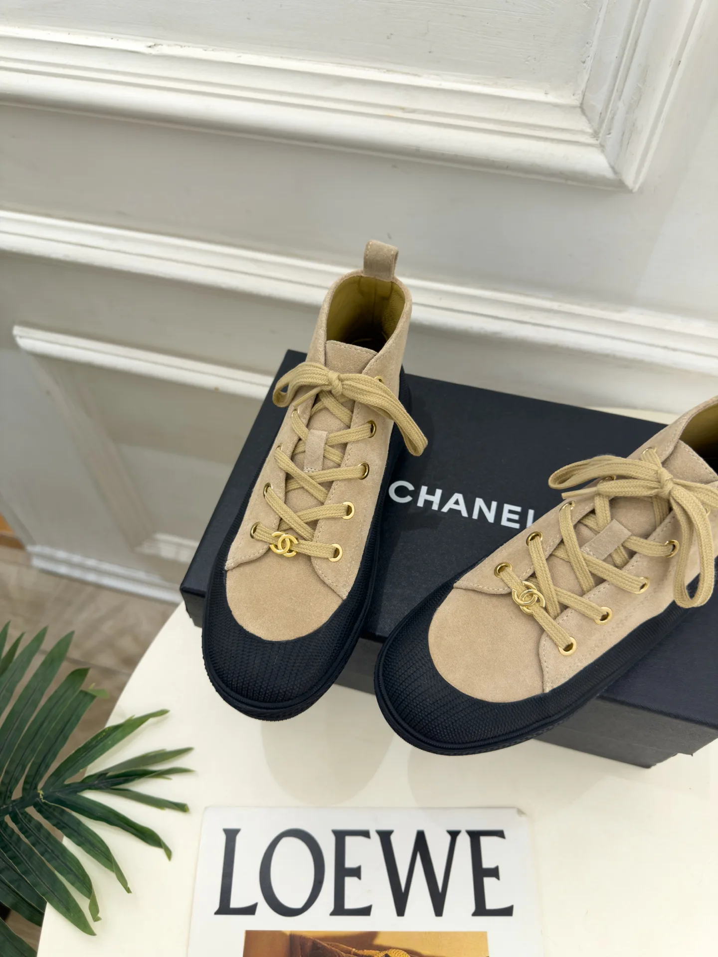 Women's Sneakers CHANEL 18346895