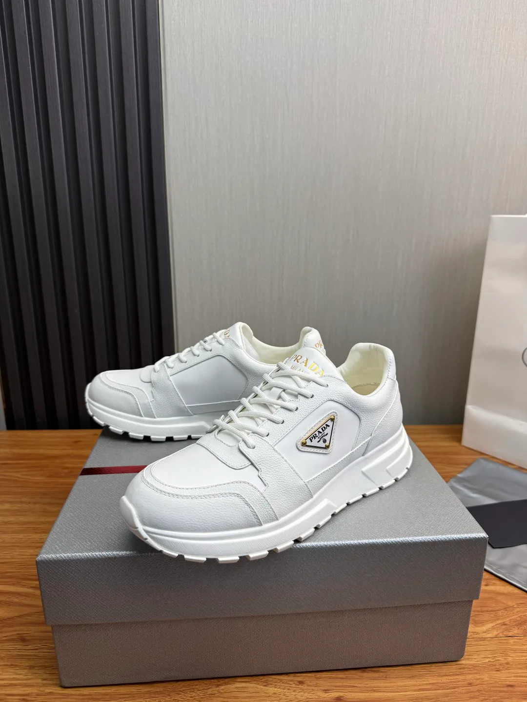 Men's Sneakers PRADA 18418642