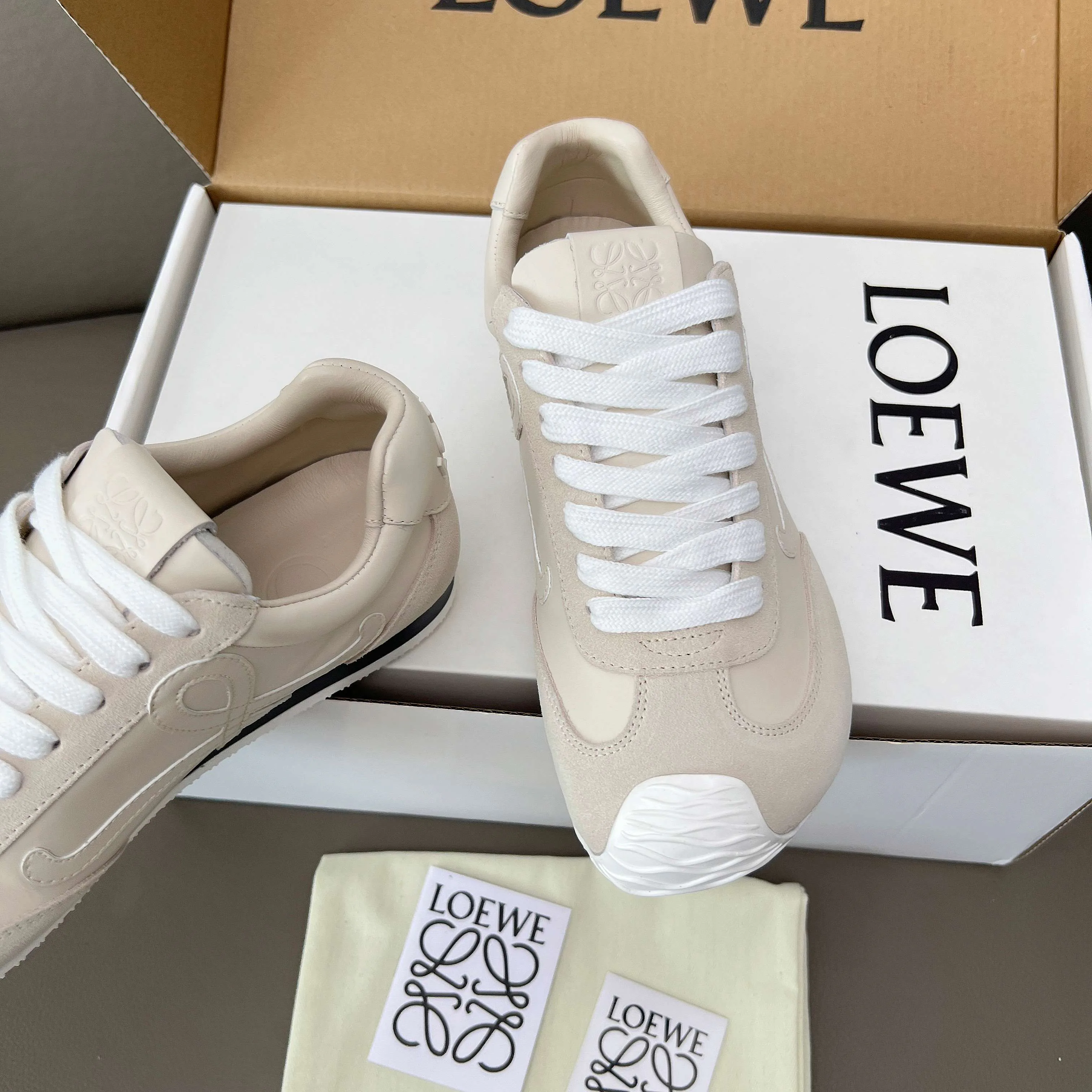 Women's Sneakers LOEWE 18011180