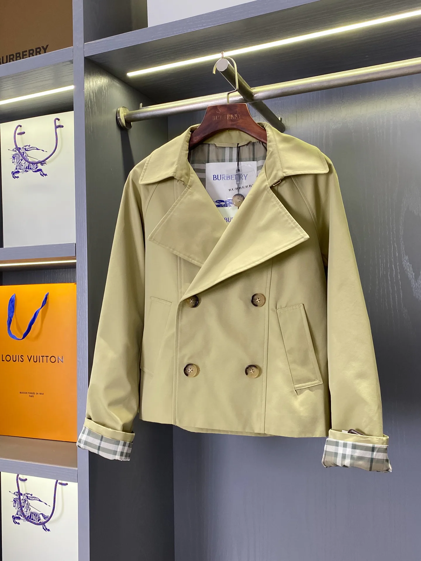 Women's Trench Coats BURBERRY 18016163