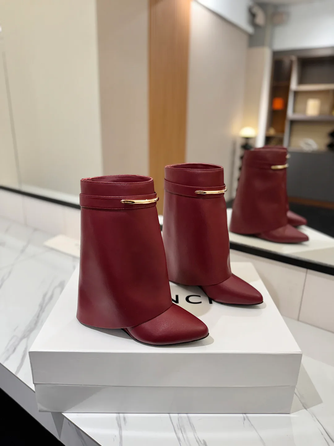 Women's Booties GIVENCHY 18134729