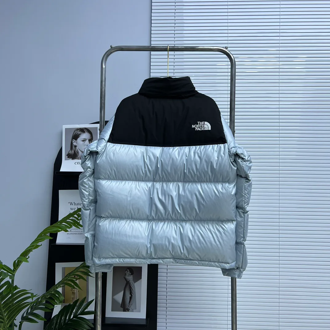Куртки И Пуховики Мужские The North Face 18684516