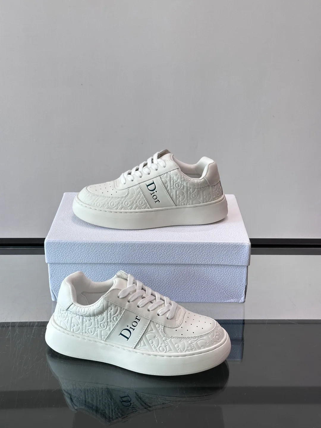 Women's Sneakers CHRISTIAN DIOR 18102629