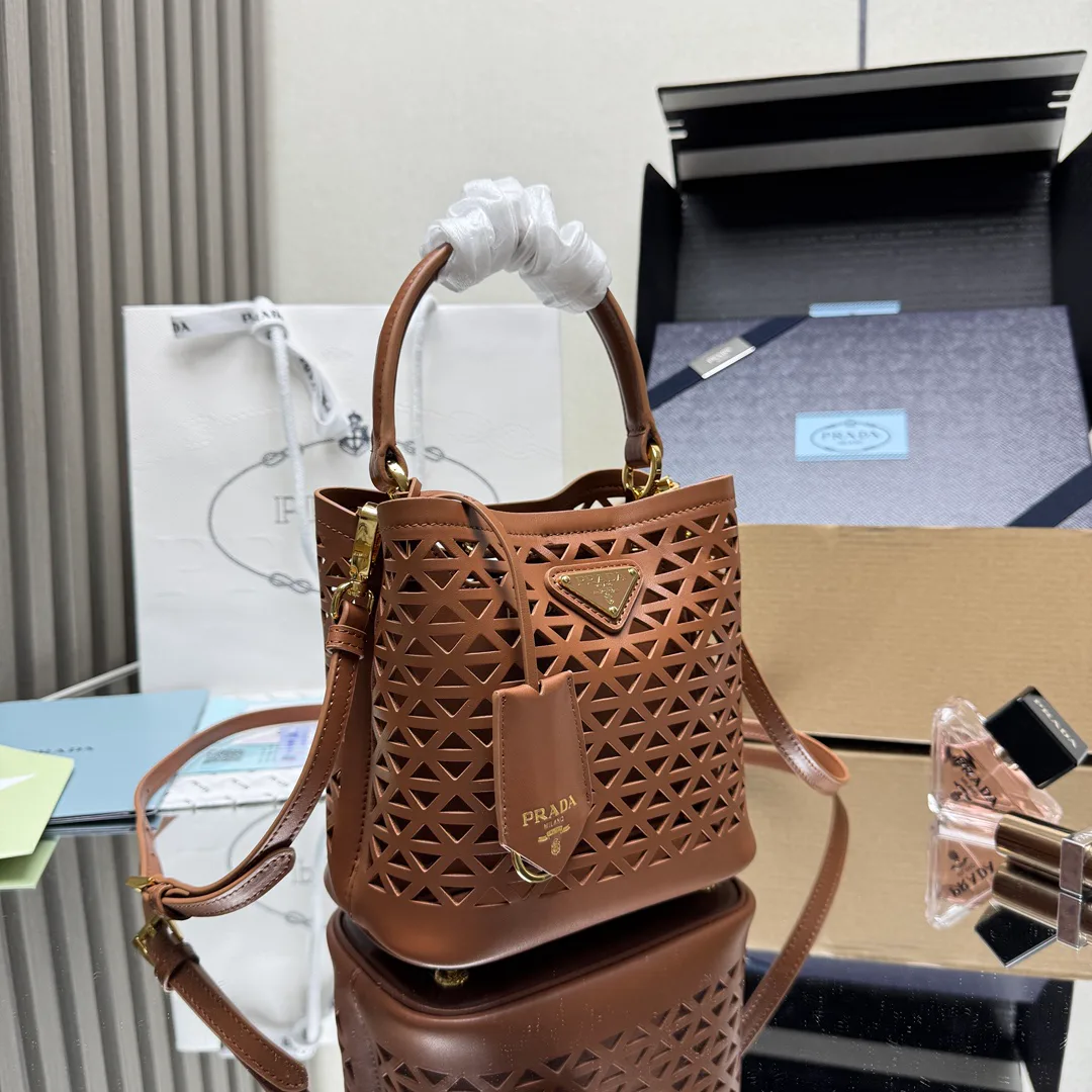 Women's Classic Handbags PRADA 18323062