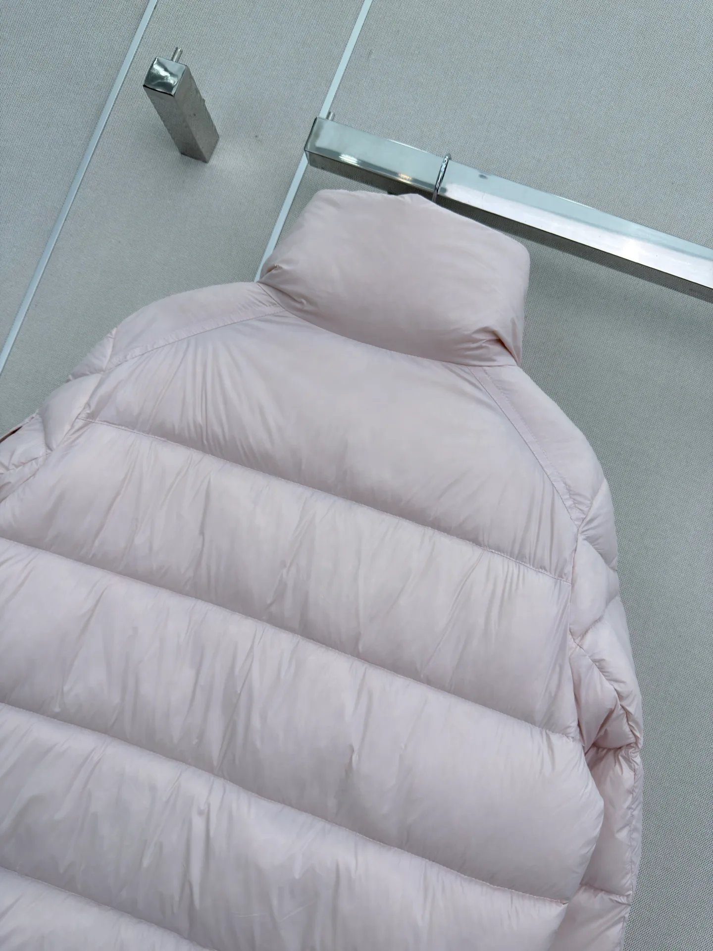 Women's Jackets And Down Jackets MONCLER 18439409