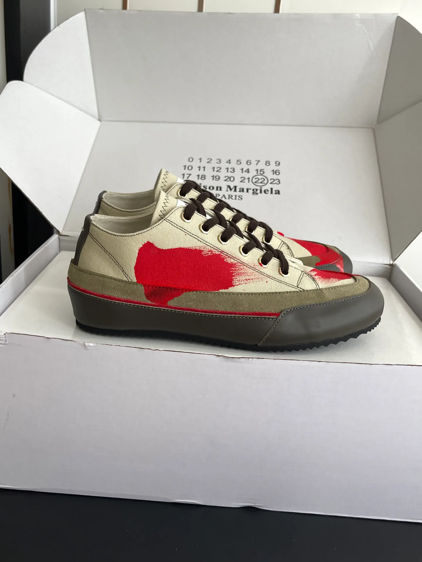 Women's Sneakers MAISON MARGIELA 17554405