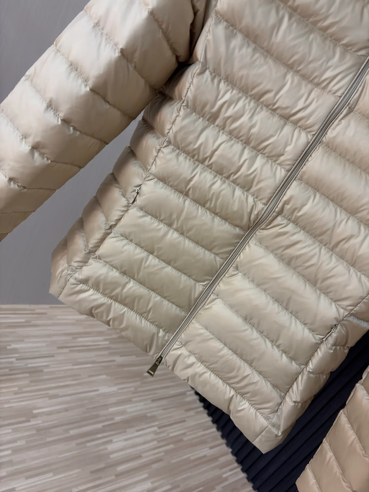 Men's Jackets And Down Jackets MONCLER 18231134