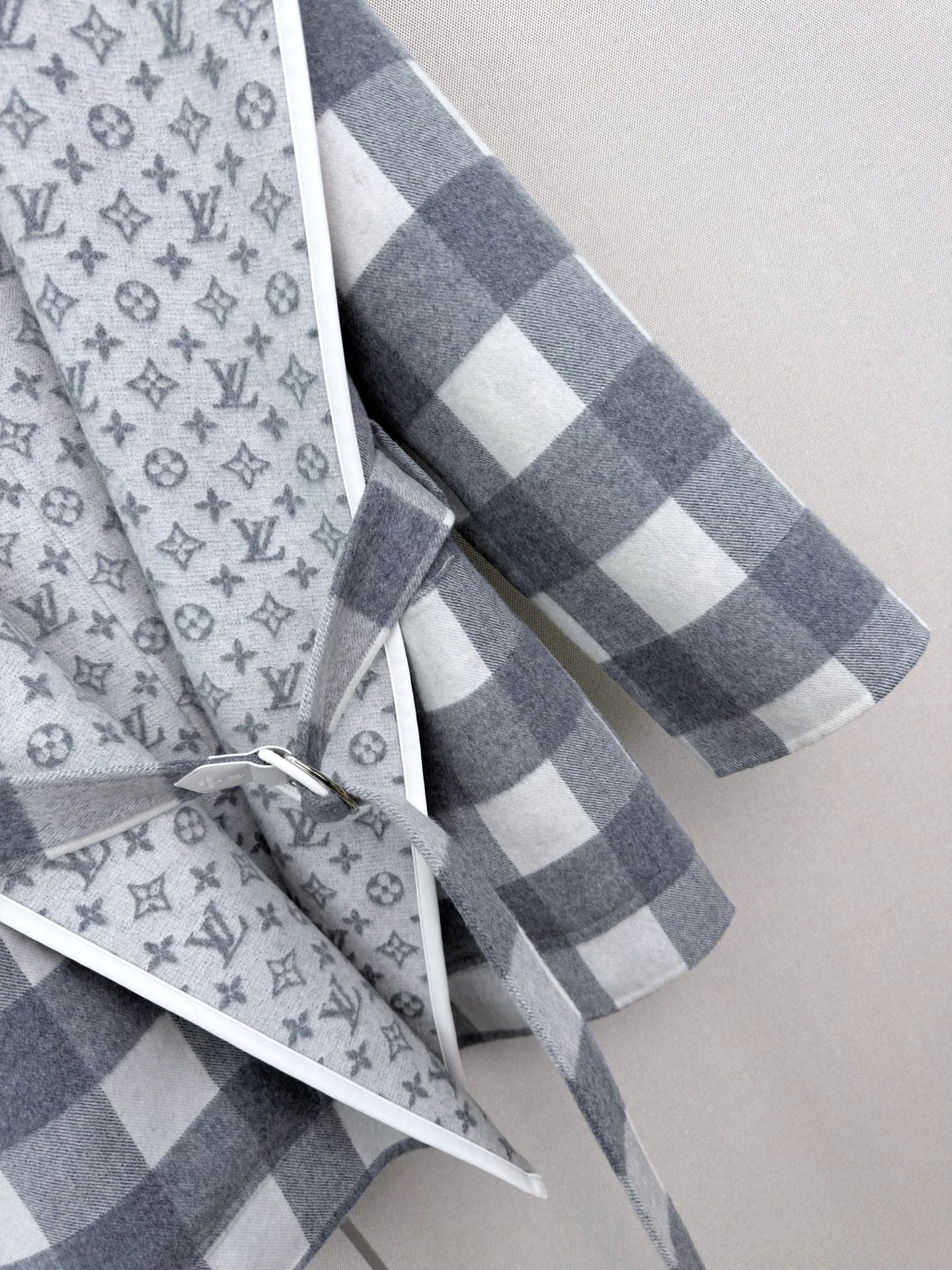 Women's Coats LOUIS VUITTON 18498357