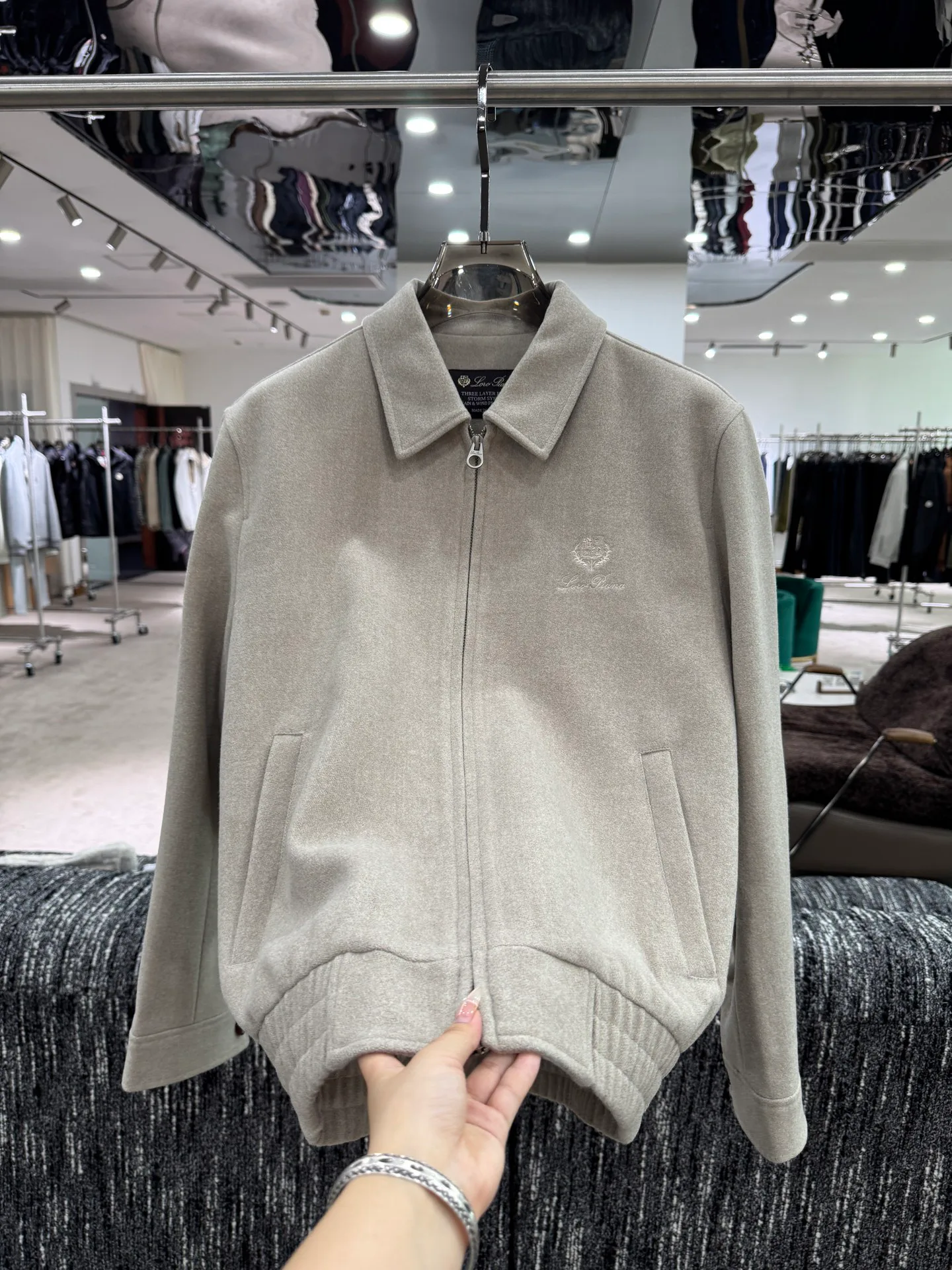 Men's Jackets And Down Jackets LORO PIANA 18084195